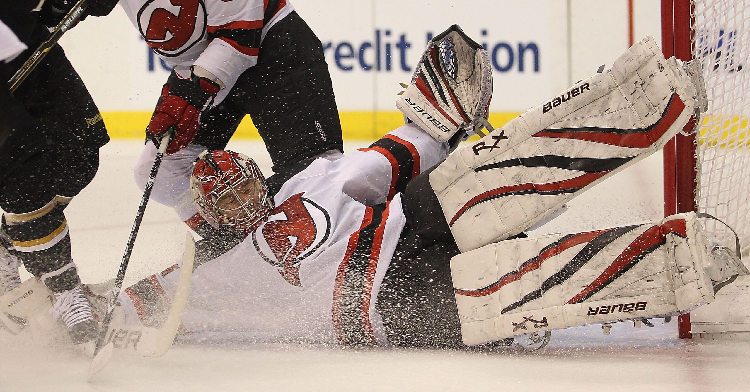 DALLAS, TX - FEBRUARY 22:  Goaltender Johan Hedberg #1 of the New Jersey Devils at American Airlines Center on February 22, 2011 in Dallas, Texas.  (Photo by Ronald Martinez/Getty Images)