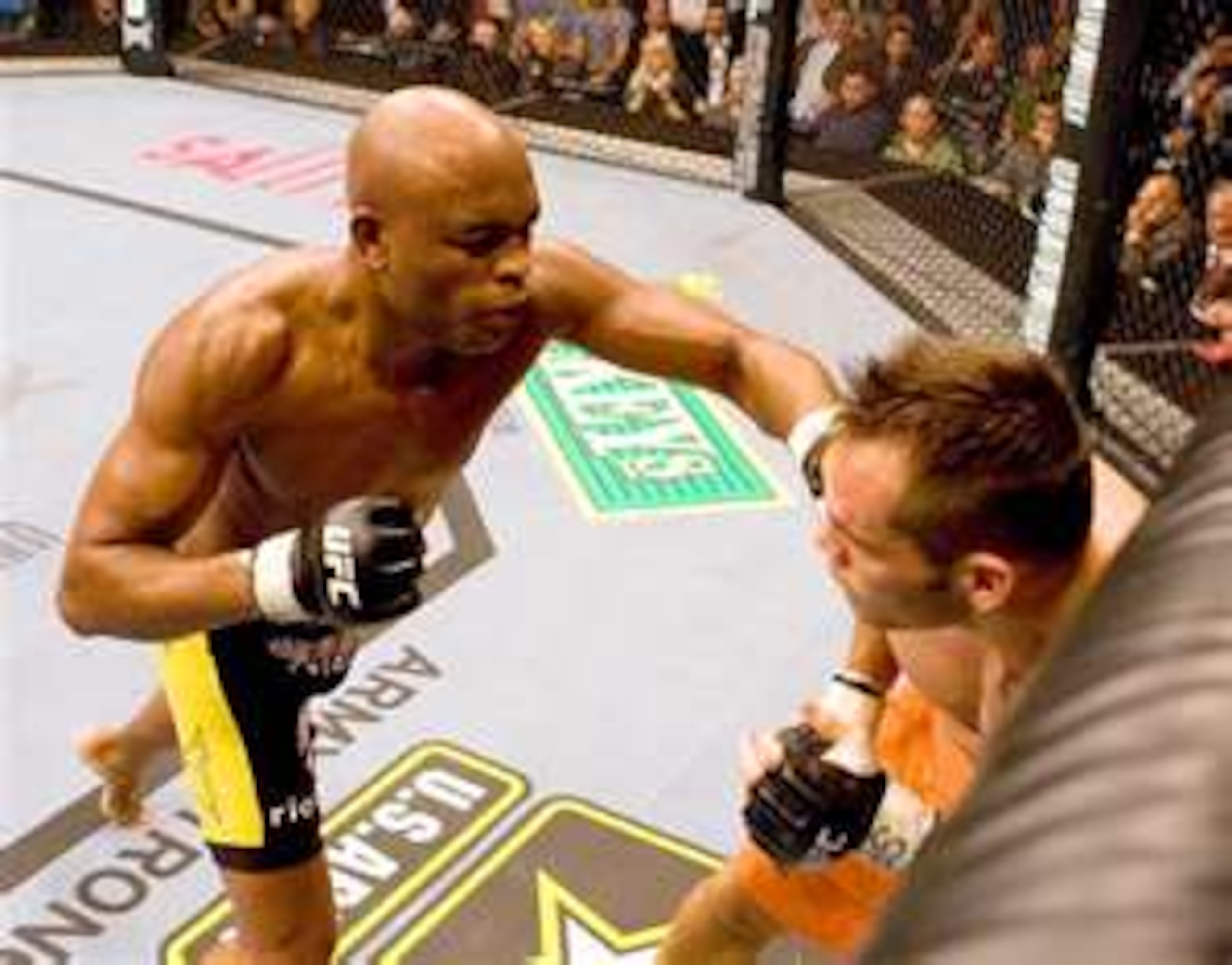 Anderson Silva punishing Rich Franklin