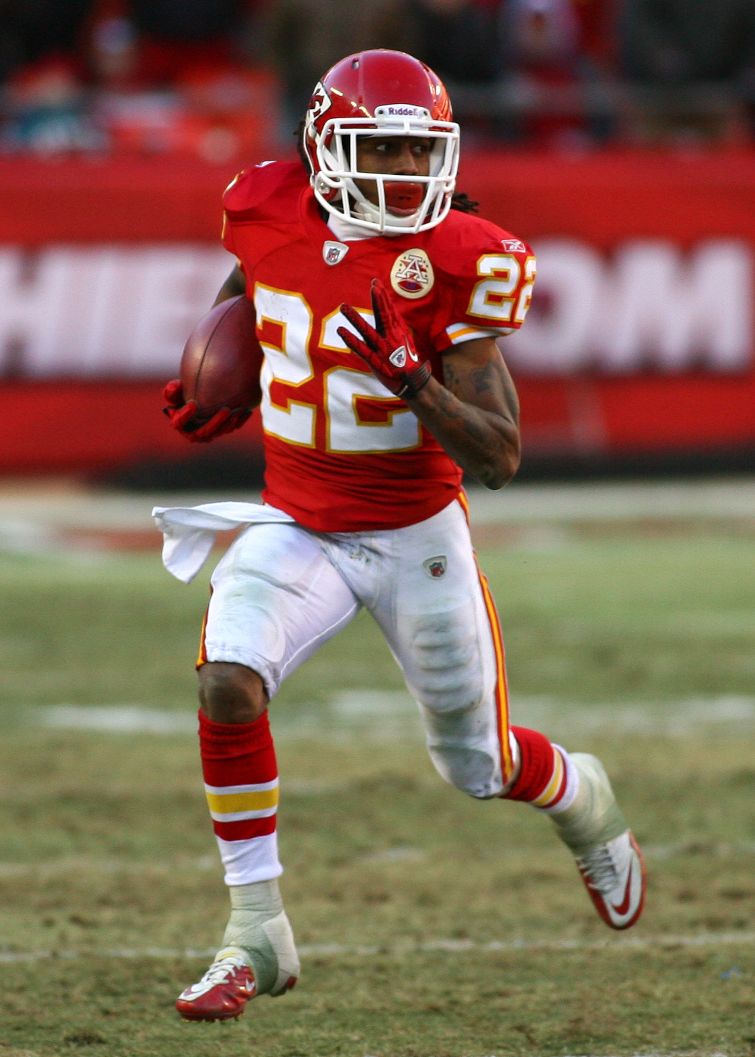 KANSAS CITY, MO - JANUARY 02:  Wide receiver Dexter McCluster #22 of the Kansas City Chiefs runs down field in a game against the Oakland Raiders in a game at Arrowhead Stadium on January 2, 2011 in Kansas City, Missouri.  (Photo by Tim Umphrey/Getty Imag