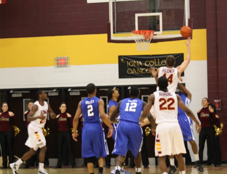 Iona's Chris Pelcher provides Gaels offense off the bench