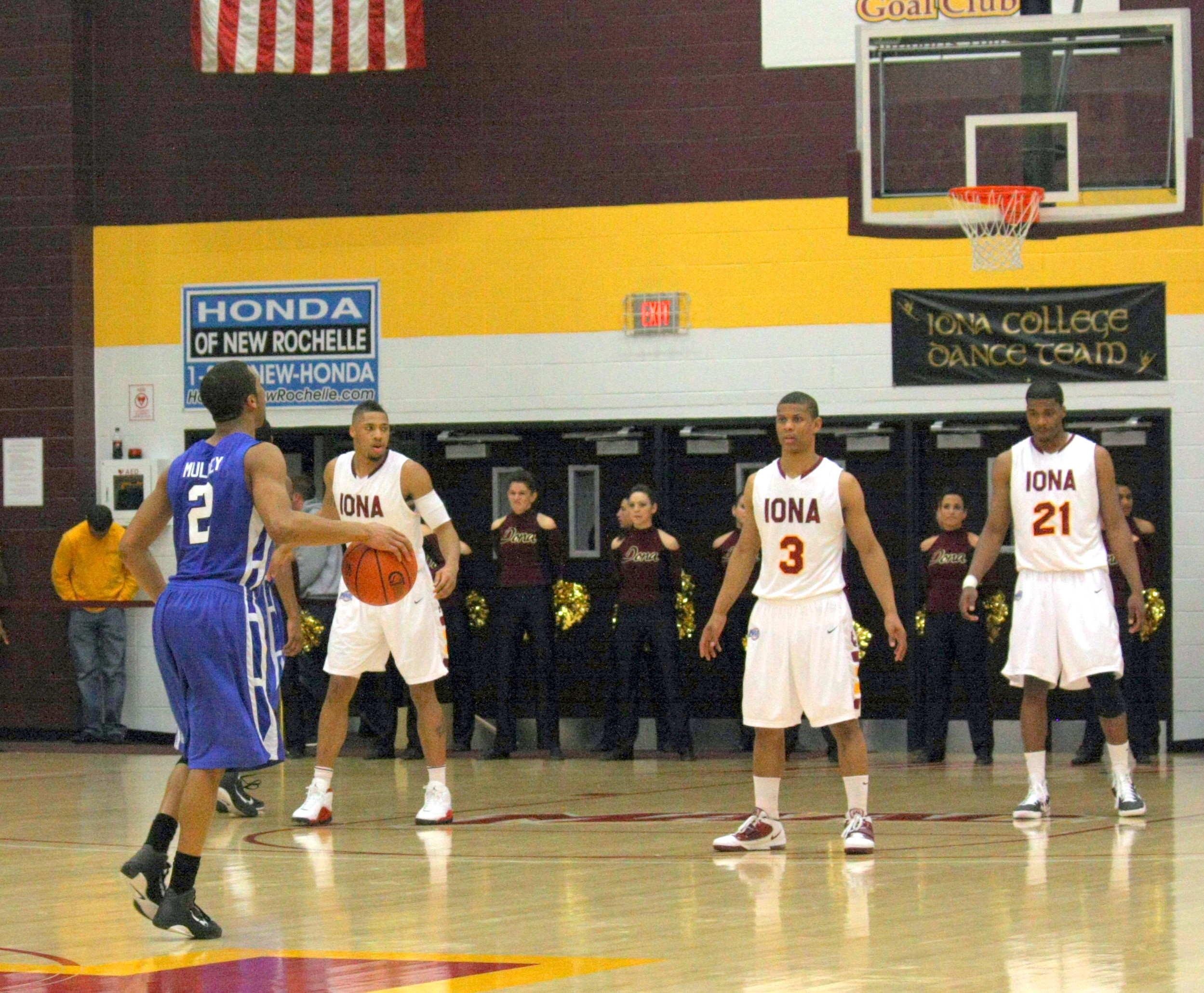 Buffalo challenges the Iona Defense