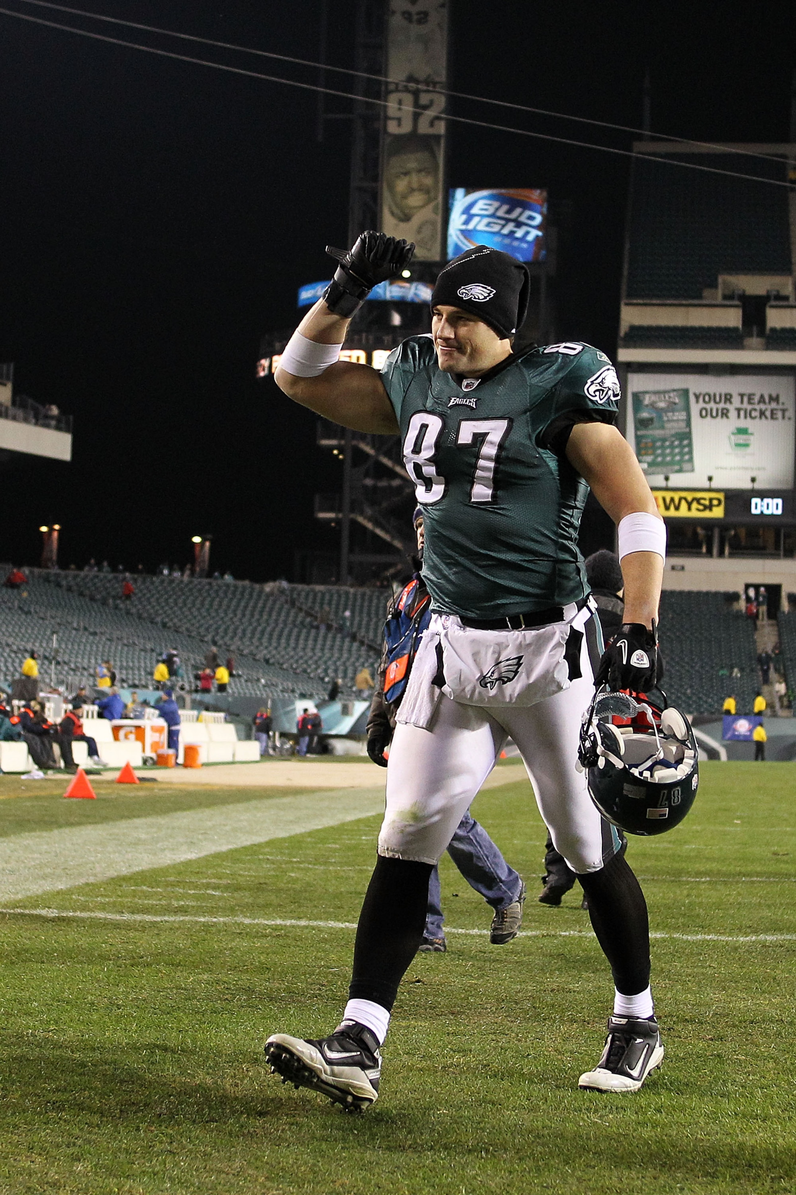 PHILADELPHIA, PA - DECEMBER 02:  Brent Celek #87 of the Philadelphia Eagles celebrates as he walks off the field after they won 34-24 against the Houston Texans at Lincoln Financial Field on December 2, 2010 in Philadelphia, Pennsylvania.  (Photo by Chris