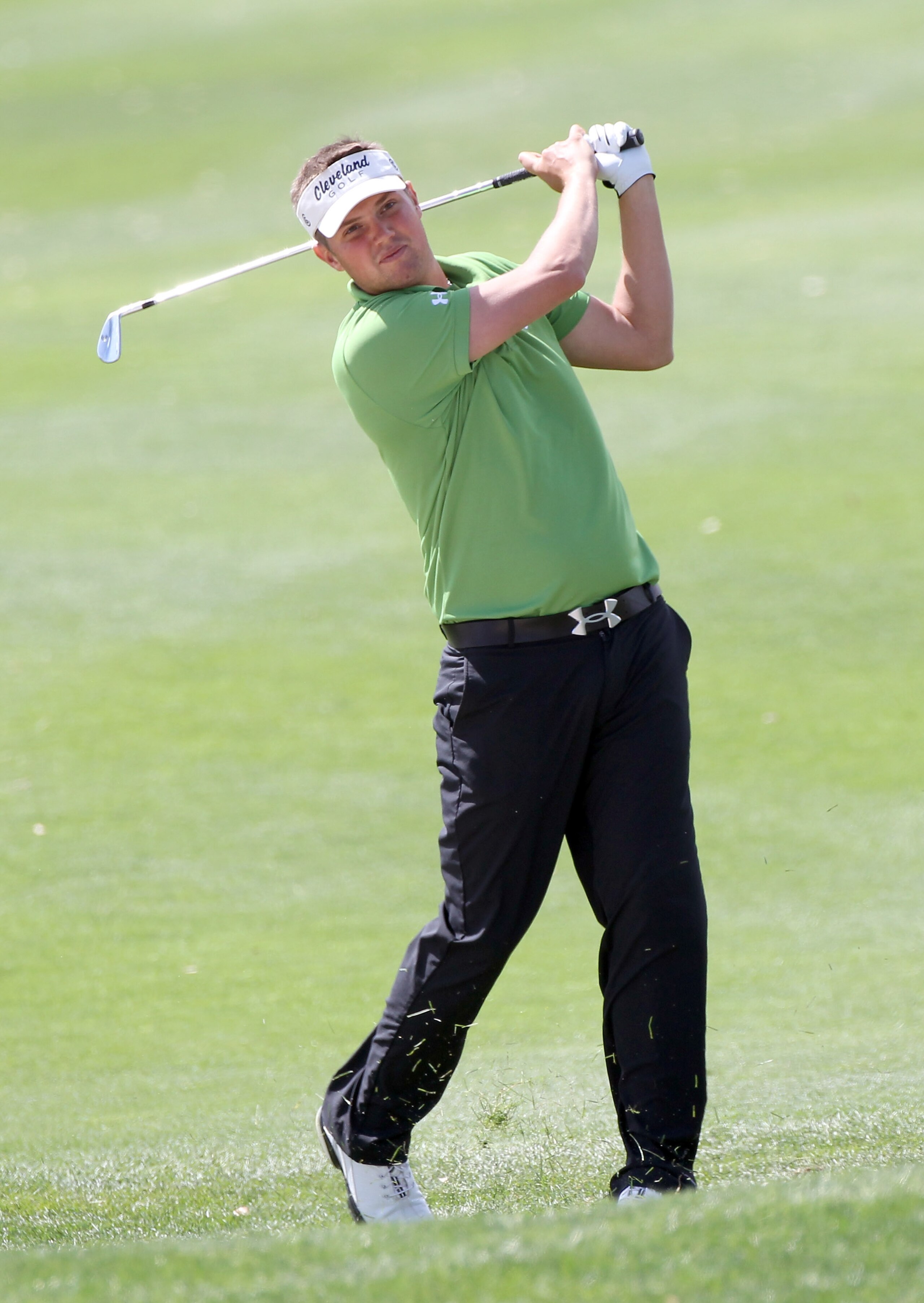 PALM BEACH GARDENS, FL - MARCH 03:  Jeff Overton plays a shot during the first round of The Honda Classic at PGA National Resort and Spa on March 3, 2011 in Palm Beach Gardens, Florida.  (Photo by Sam Greenwood/Getty Images)