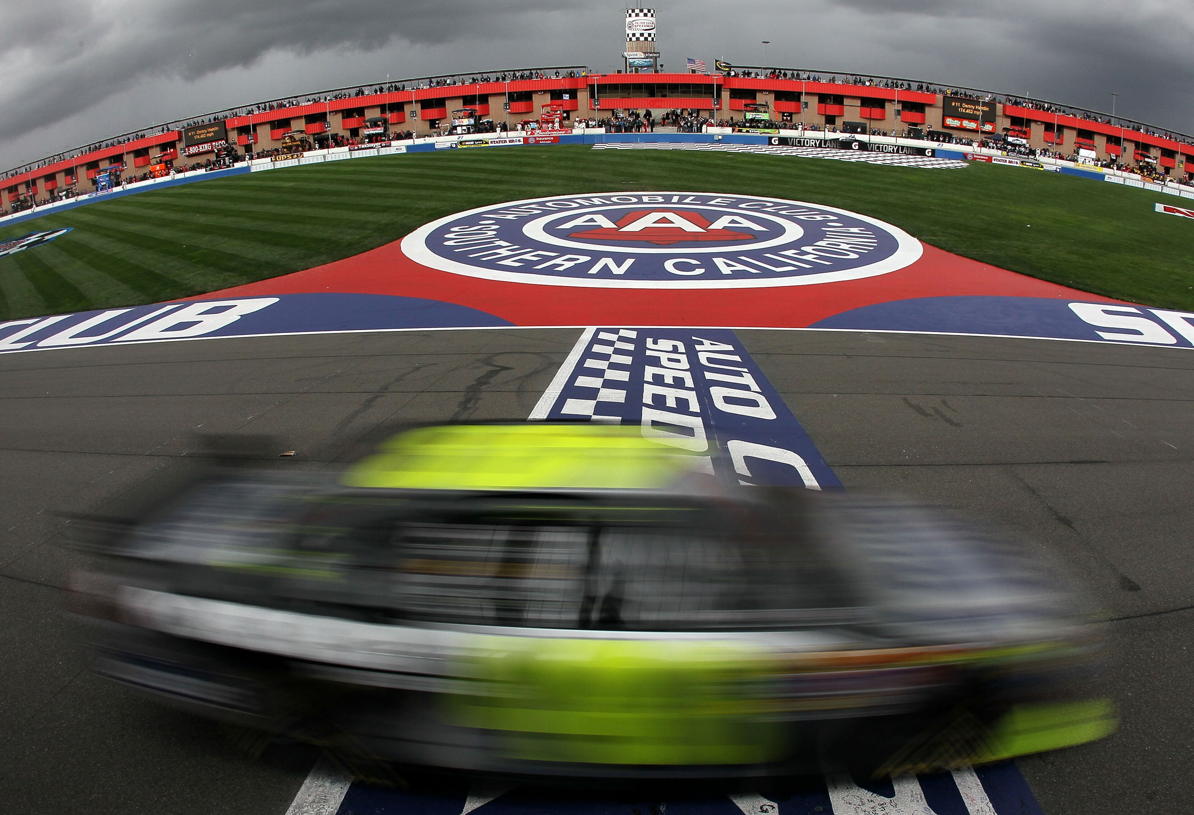 FONTANA, CA - FEBRUARY 21:  Jimmie Johnson drives the #48 Lowe's/Kobalt Tools Chevrolet during the NASCAR Sprint Cup Series Auto Club 500 at Auto Club Speedway on February 21, 2010 in Fontana, California.  (Photo by Jeff Gross/Getty Images)