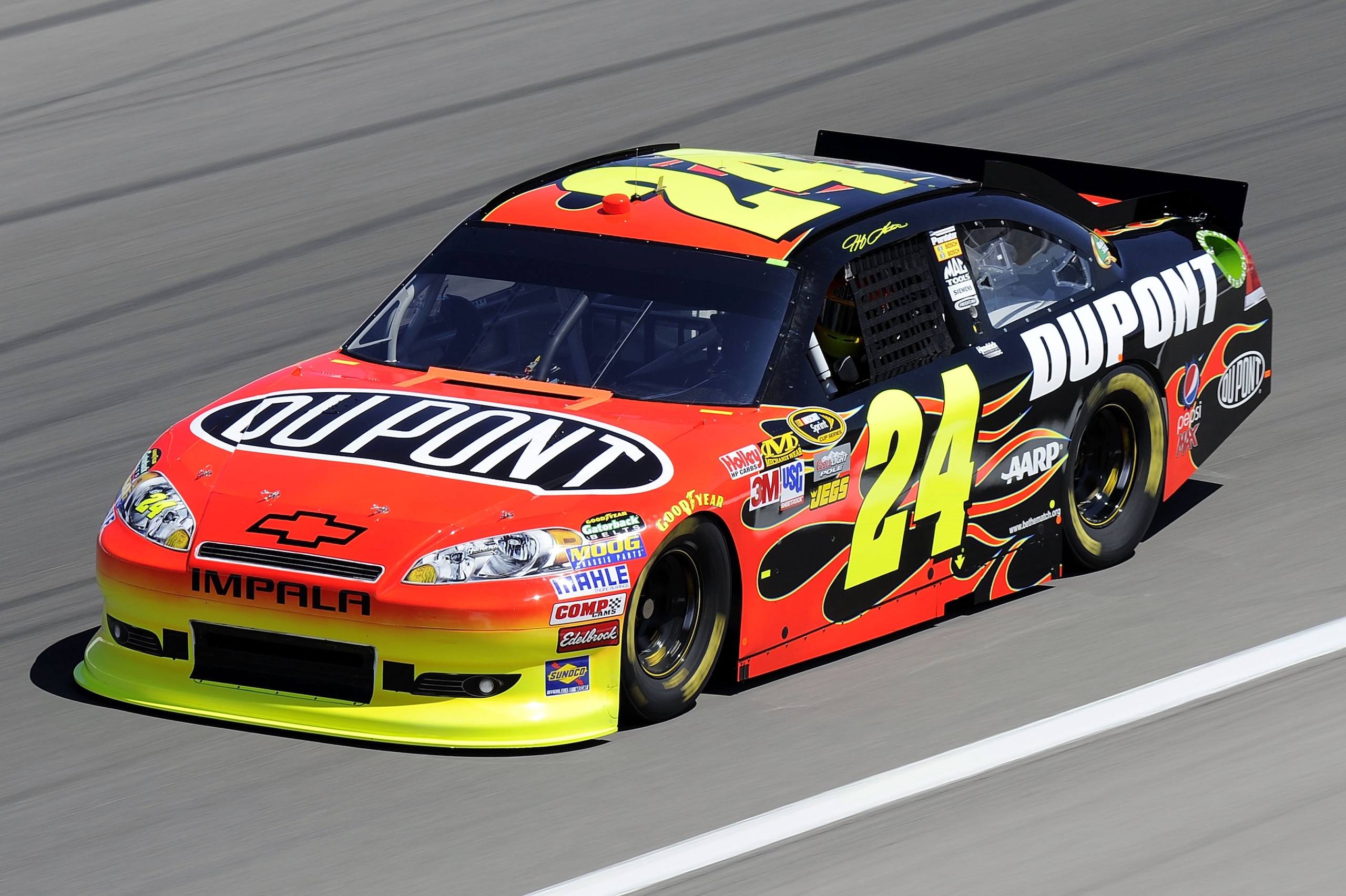 LAS VEGAS, NV - MARCH 04:  Jeff Gordon drives the #24 DuPont Chevrolet during practice for the NASCAR Sprint Cup Series Kobalt Tools 400 at Las Vegas Motor Speedway on March 4, 2011 in Las Vegas, Nevada.  (Photo by John Harrelson/Getty Images for NASCAR)