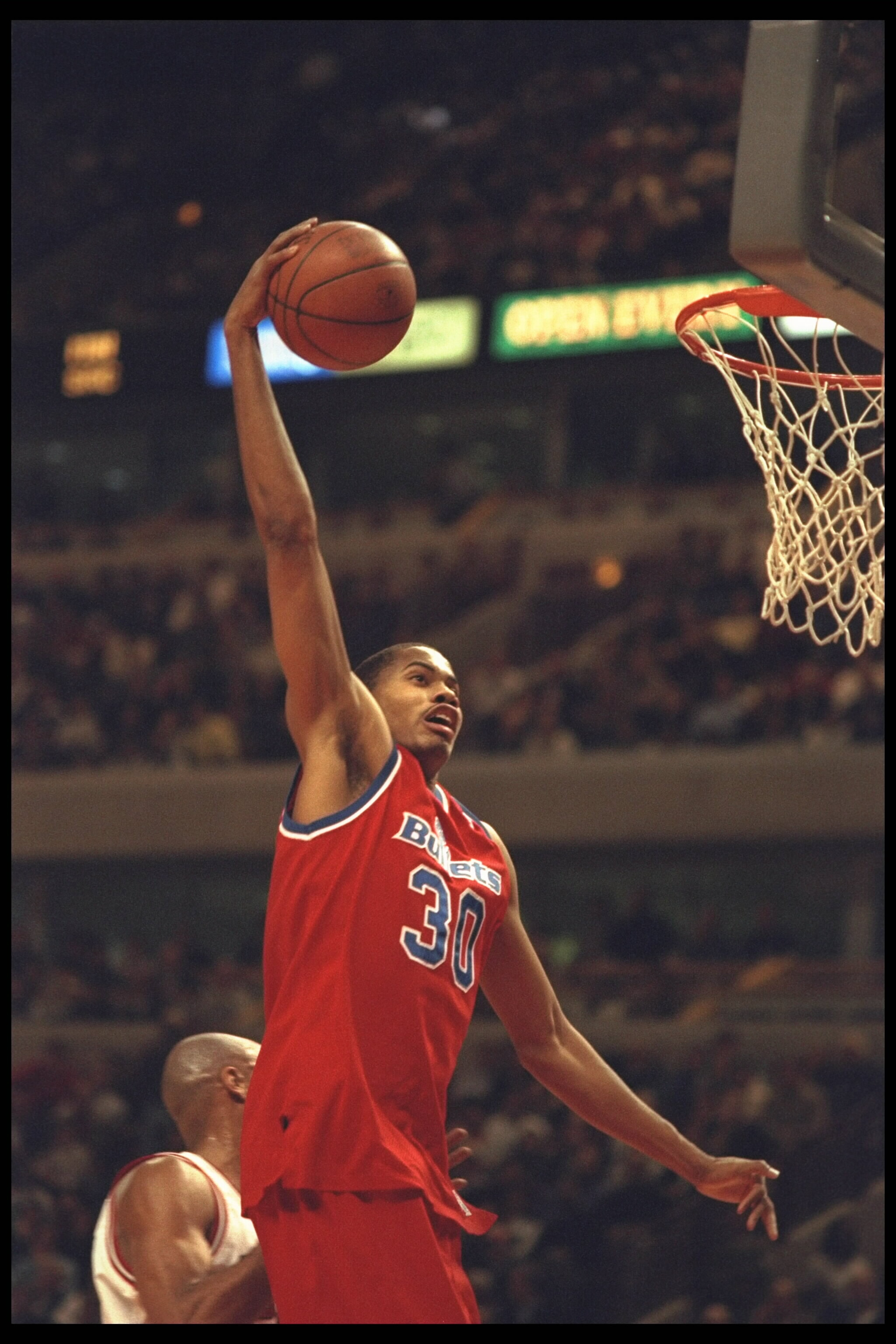 13 Feb 1996: Forward Rasheed Wallace #30 of the Washington Bullets breaks to the inside and slams the ball against the Chicago Bulls at the United Center in Chicago, Illinois.  The Bulls defeated the Bullets 111-98.  Mandatory Credit:  Jonathan Daniel/All