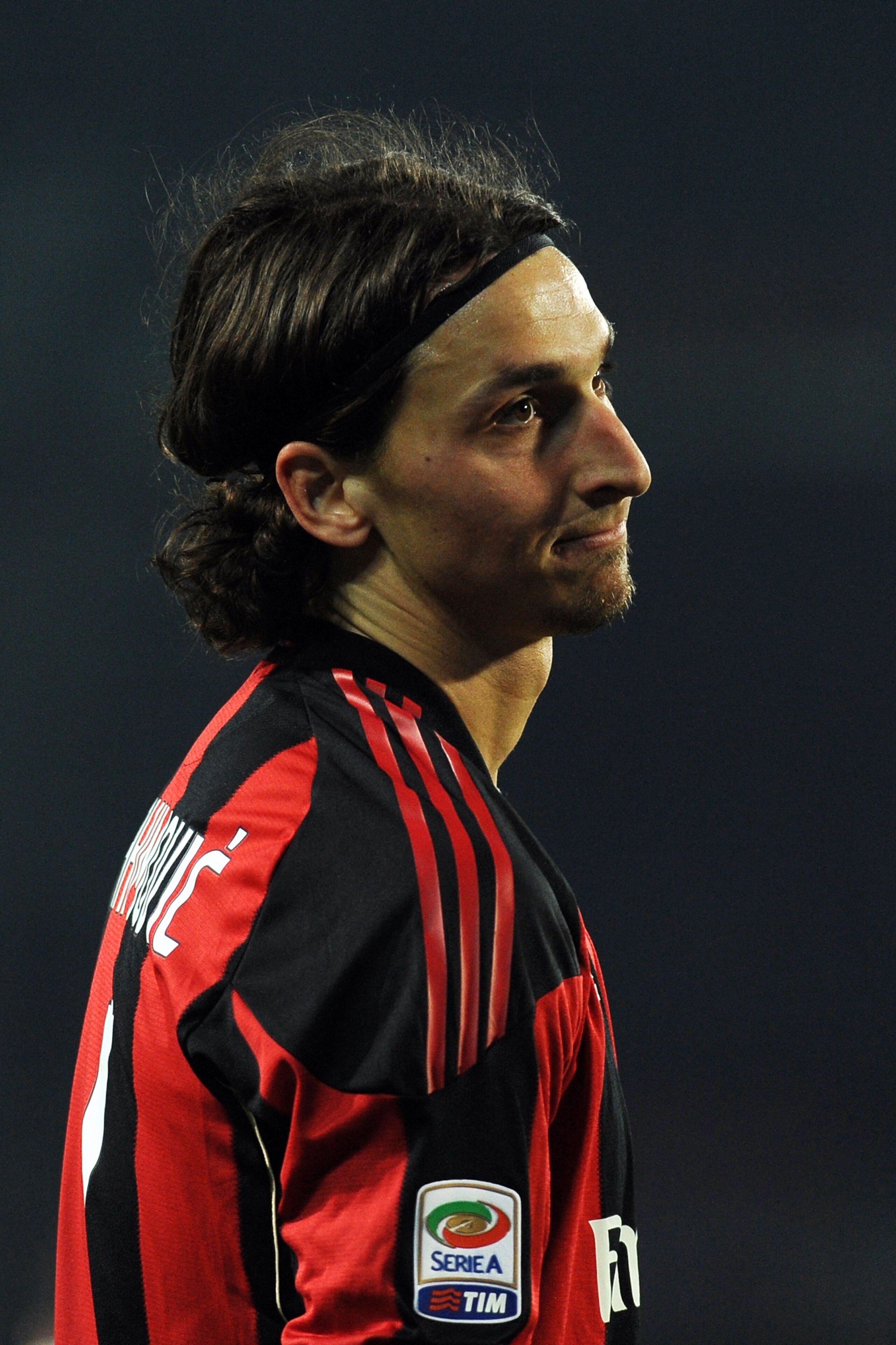 TURIN, ITALY - MARCH 05:  Zlatan Ibrahimovic of AC Milan reacts during the Serie A match between Juventus FC and AC Milan at Olimpico Stadium on March 5, 2011 in Turin, Italy.  (Photo by Valerio Pennicino/Getty Images)