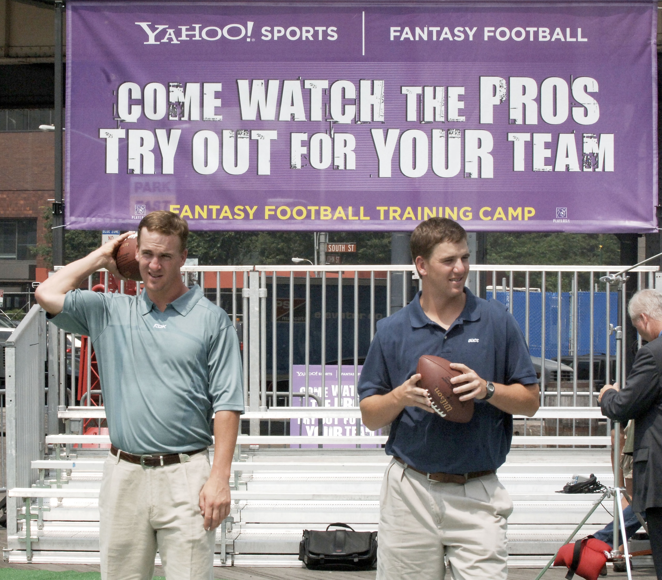 Peyton Manning and Eli Manning at the 2005 Fantasy Football Training Camp held at the South Street Seaport on July 18, 2005 in New York City (Photo by Jemal Countess/Getty Images)