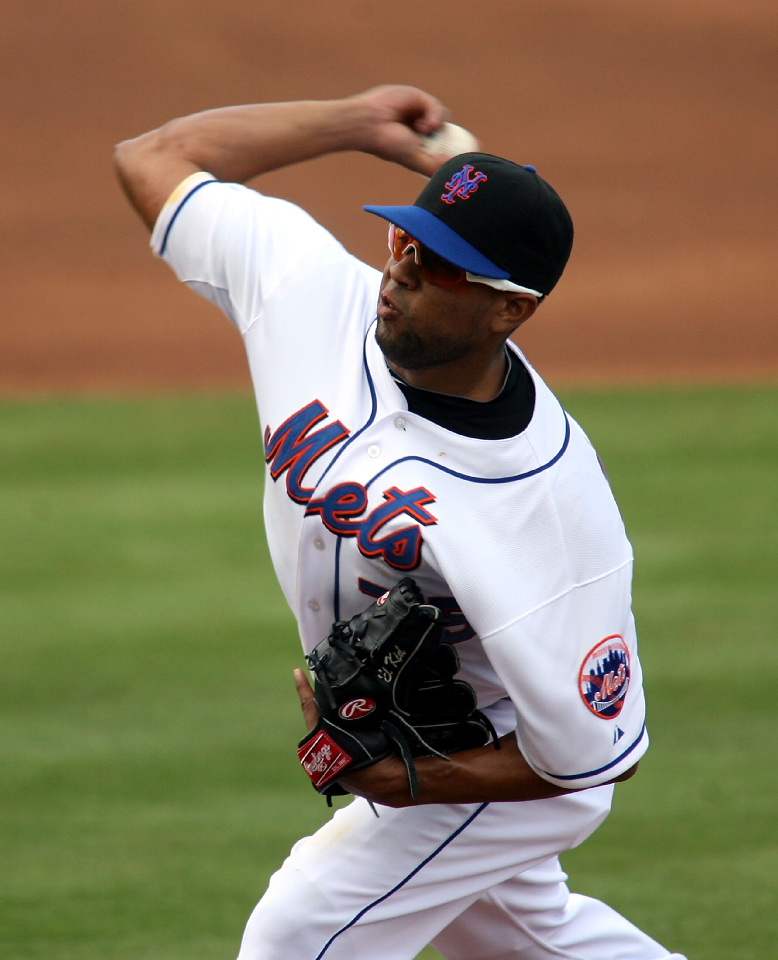 PORT ST. LUCIE, FL - MARCH 03:  Pitcher Francisco Rodriguez #75 of the New York Mets throws against the St. Louis Cardinals at Digital Domain Park on March 3, 2011 in Port St. Lucie, Florida.  (Photo by Marc Serota/Getty Images)