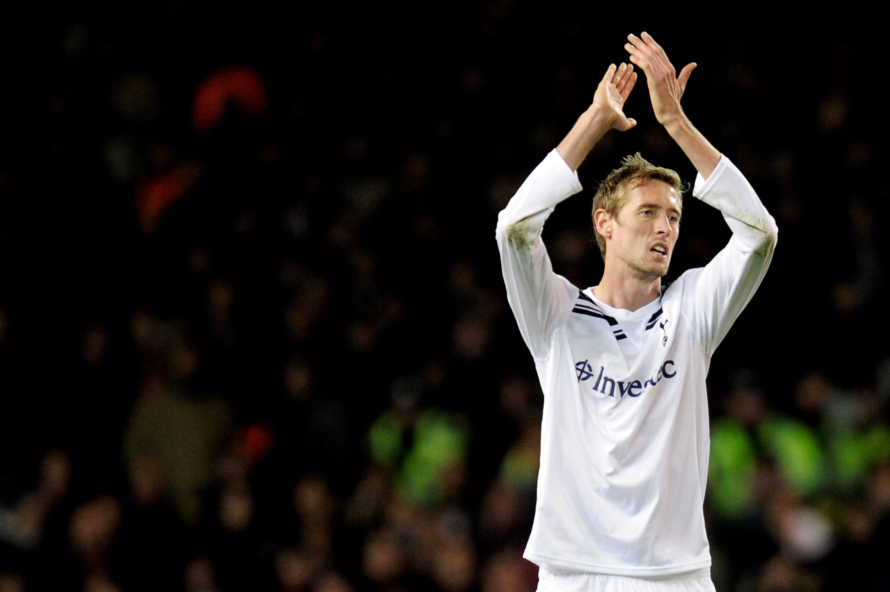 LONDON, ENGLAND - MARCH 09:  Peter Crouch of Tottenham applauds the crowd during the UEFA Champions League round of 16 second leg match between Tottenham Hotspur and AC Milan at White Hart Lane on March 9, 2011 in London, England.  (Photo by Jamie McDonal