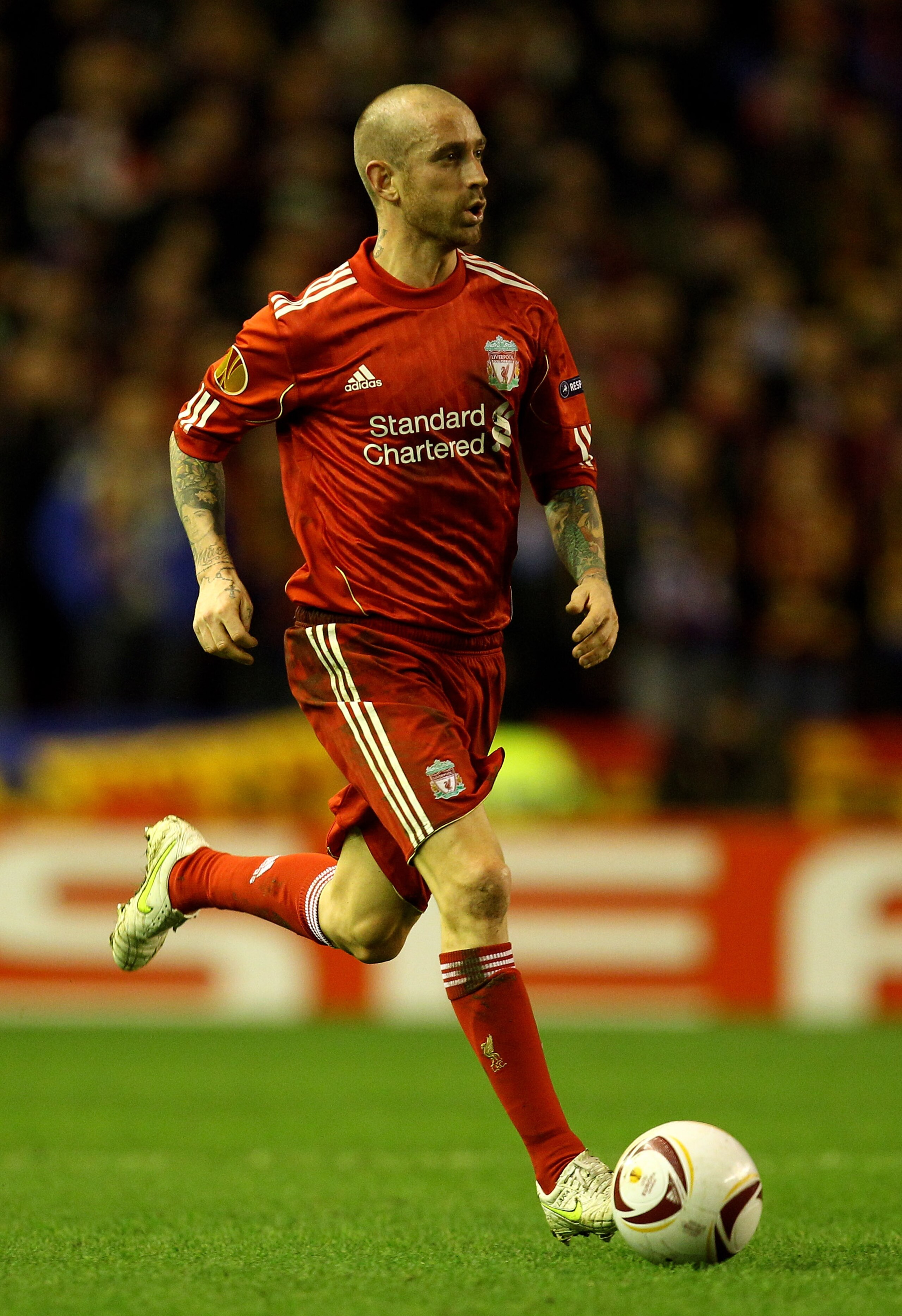 LIVERPOOL, ENGLAND - FEBRUARY 24: Raul Meireles of Liverpool in action during the UEFA Europa League Round of 32 2nd leg match beteween Liverpool and Sparta Prague at Anfield on February 24, 2011 in Liverpool, England. (Photo by Richard Heathcote/Getty LIVERPOOL, ENGLAND - FEBRUARY 24: Raul Meireles of Liverpool in action during the UEFA Europa League Round of 32 2nd leg match beteween Liverpool and Sparta Prague at Anfield on February 24, 2011 in Liverpool, England. (Photo by Richard Heathcote/Getty