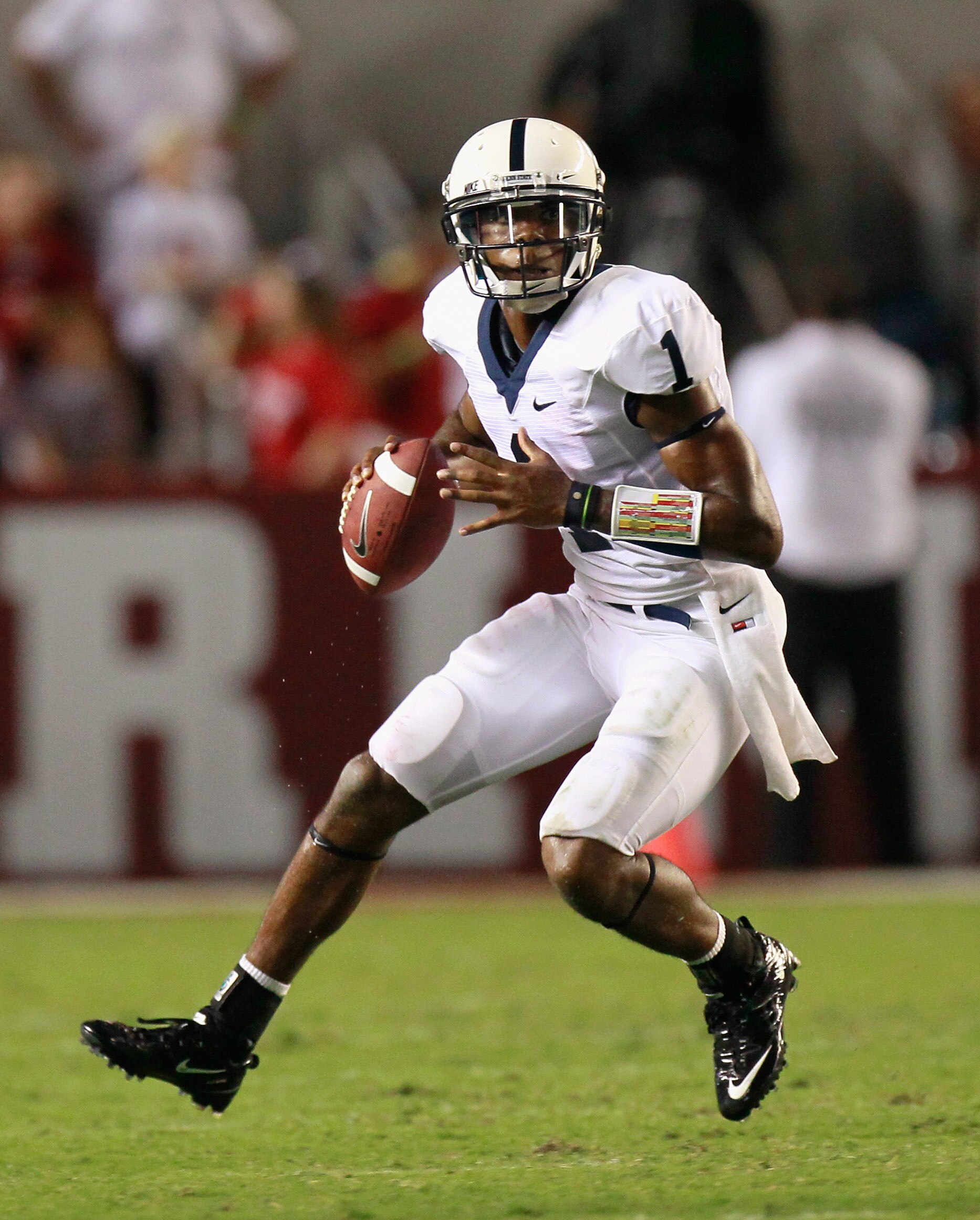 TUSCALOOSA, AL - SEPTEMBER 11:  Quarterback Robert Bolden #1 of the Penn State Nittany Lions against the Alabama Crimson Tide at Bryant-Denny Stadium on September 11, 2010 in Tuscaloosa, Alabama.  (Photo by Kevin C. Cox/Getty Images)