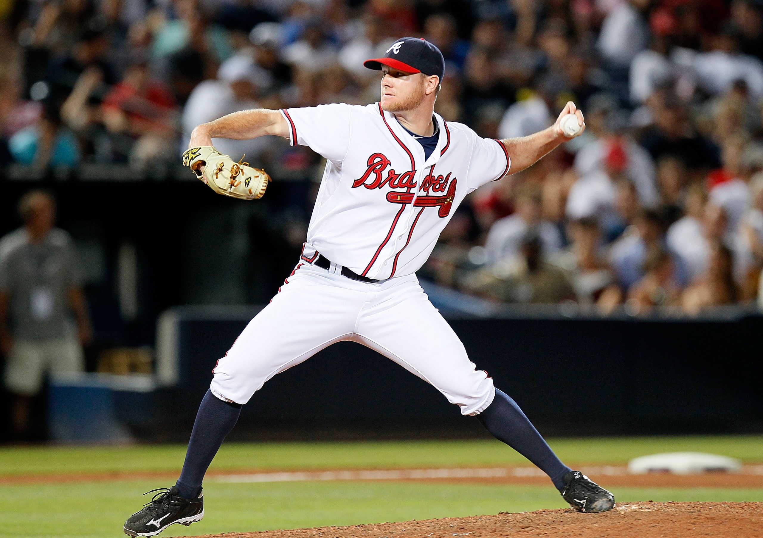 ATLANTA - JUNE 17:  Jonny Venters #39 of the Atlanta Braves against the Tampa Bay Rays at Turner Field on June 17, 2010 in Atlanta, Georgia.  (Photo by Kevin C. Cox/Getty Images)