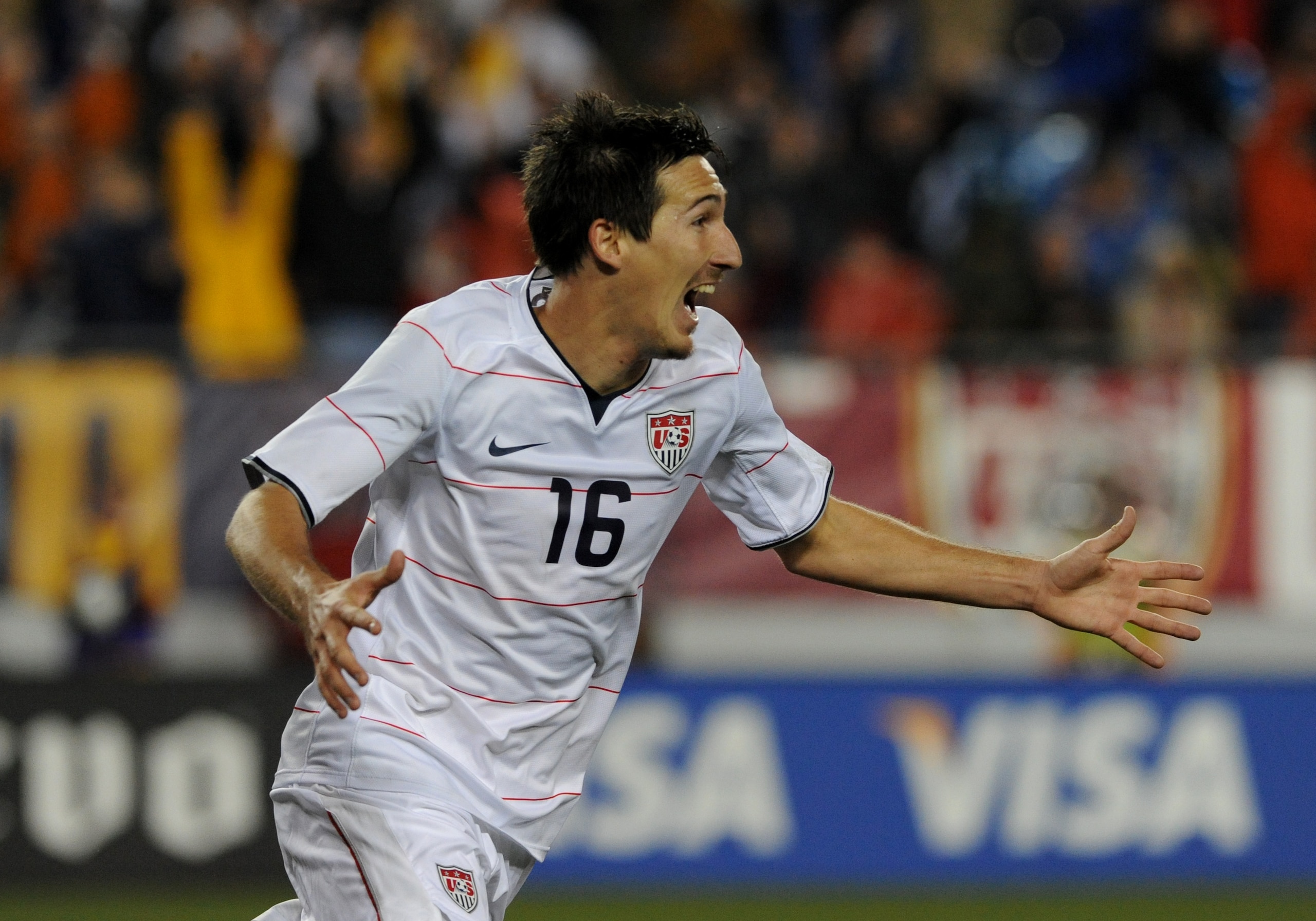 TAMPA - FEBRUARY 24: Midfielder Sacha Kljestan #16 of the U. S. Men's Soccer Team scores a game-winning goal against El Salvador February 24, 2010 at Raymond James Stadium in Tampa, Florida. (Photo by Al Messerschmidt/Getty Images)