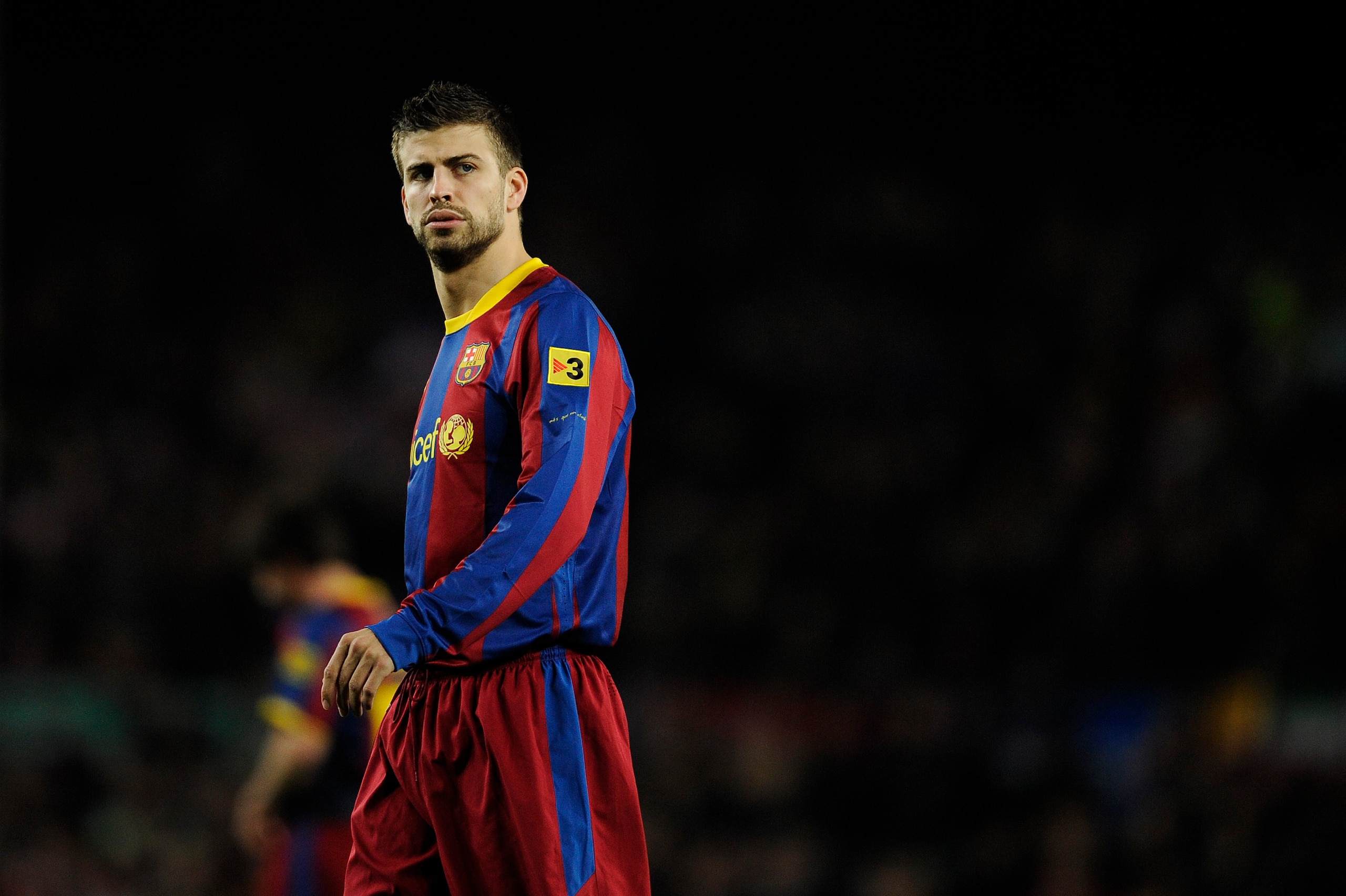BARCELONA, SPAIN - MARCH 05:  Gerard Pique of FC Barcelona looks on during the La liga match between Barcelona and Real Zaragoza at Camp Nou on March 5, 2011 in Barcelona, Spain. Barcelona won 1-0.  (Photo by David Ramos/Getty Images)