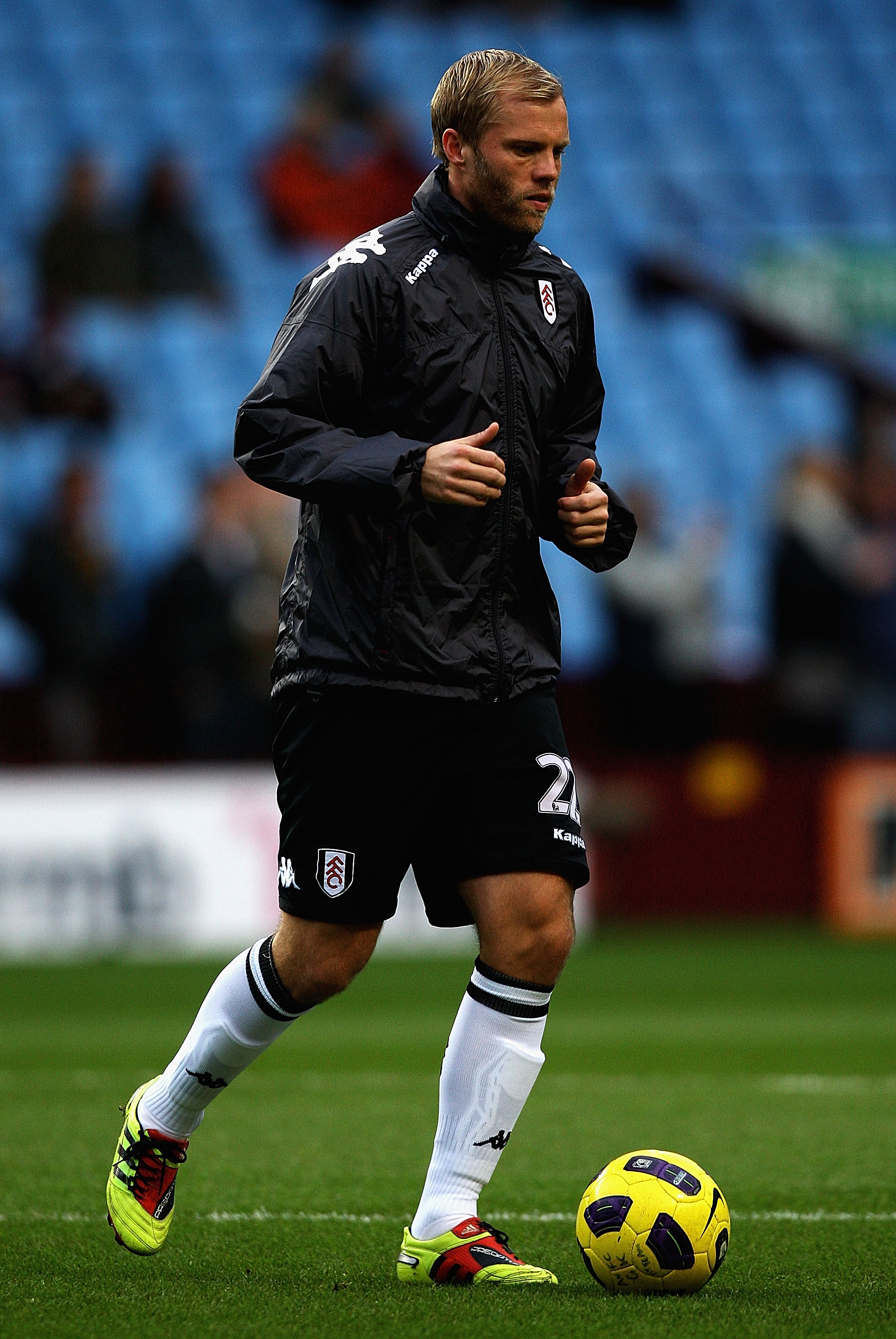 BIRMINGHAM, ENGLAND - FEBRUARY 05:  Eidur Gudjohnsen of Fulham warms up ahead of the Barclays Premier League match between Aston Villa and Fulham at Villa Park on February 5, 2011 in Birmingham, England.  (Photo by Matthew Lewis/Getty Images)