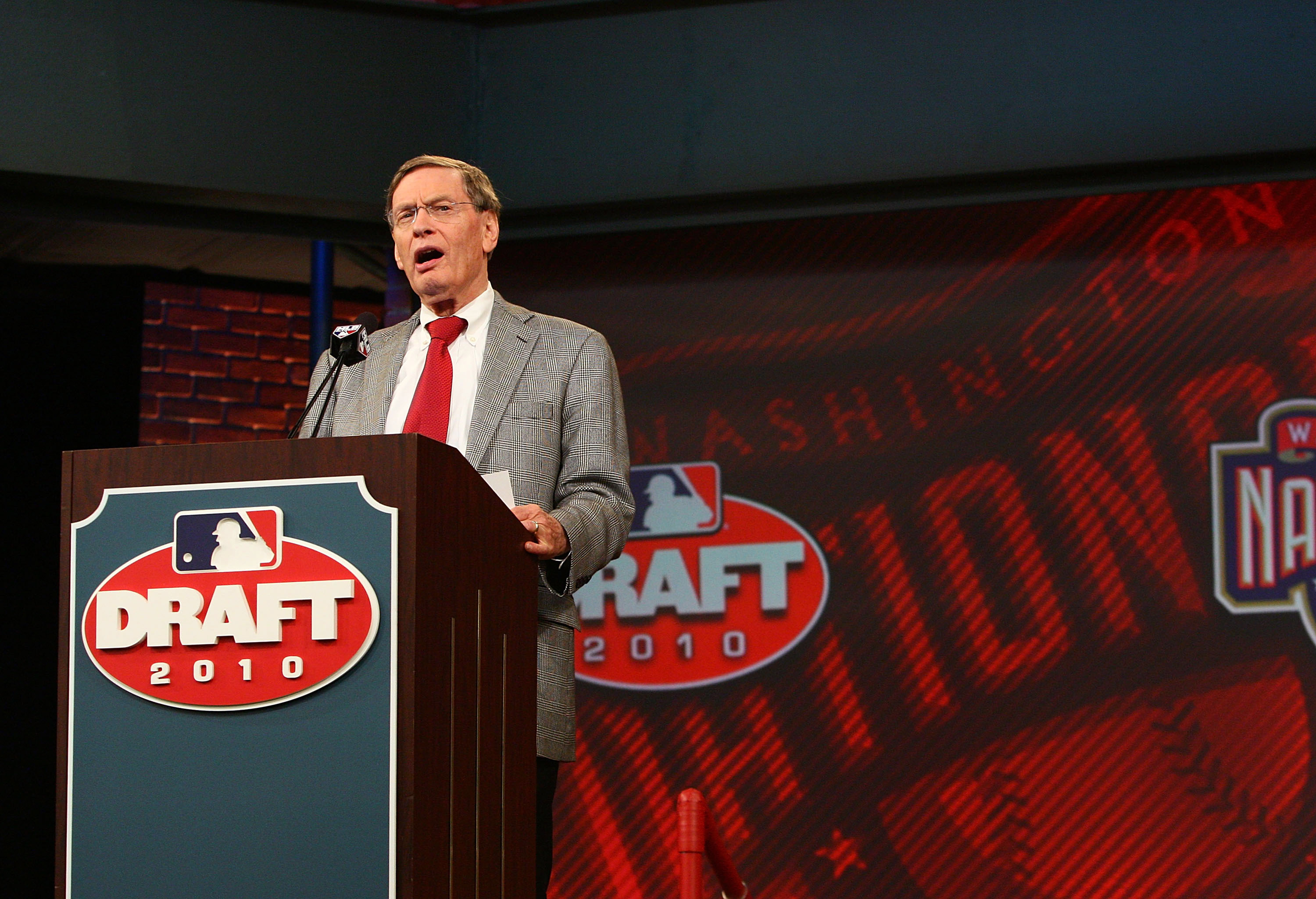 SECAUCUS, NJ - JUNE 07:  MLB commissioner Bud Selig announces Bryce Harper as the first overall pick to the Washington Nationals during the MLB First Year Player Draft on June 7, 2010 held in Studio 42 at the MLB Network in Secaucus, New Jersey.  (Photo b