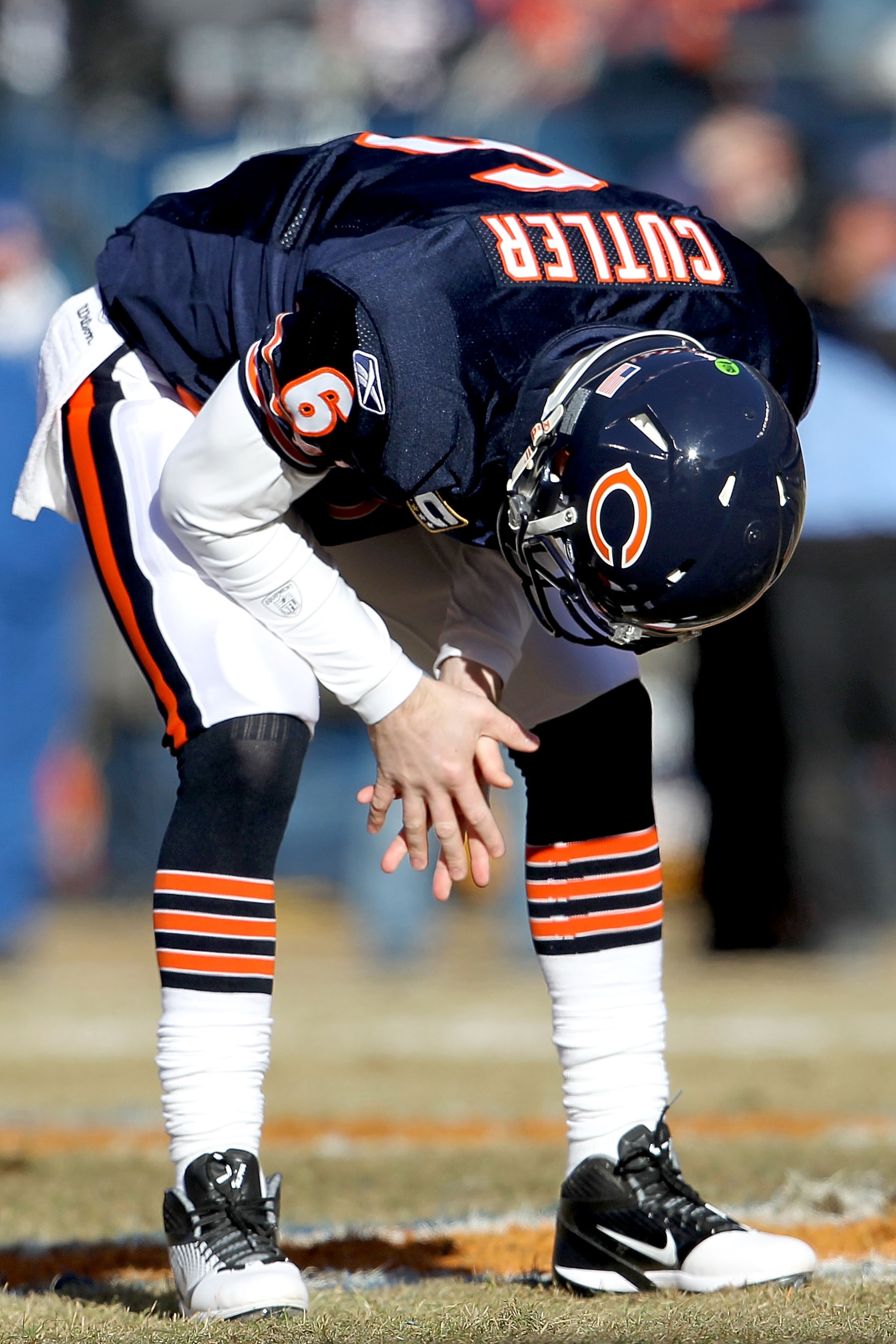 CHICAGO, IL - JANUARY 23: Quarterback Jay Cutler #6 of the Chicago Bears reacts after throwing an incomplete pass in the first quarter against the Green Bay Packers in the NFC Championship Game at Soldier Field on January 23, 2011 in Chicago, Illinois. CHICAGO, IL - JANUARY 23: Quarterback Jay Cutler #6 of the Chicago Bears reacts after throwing an incomplete pass in the first quarter against the Green Bay Packers in the NFC Championship Game at Soldier Field on January 23, 2011 in Chicago, Illinois.