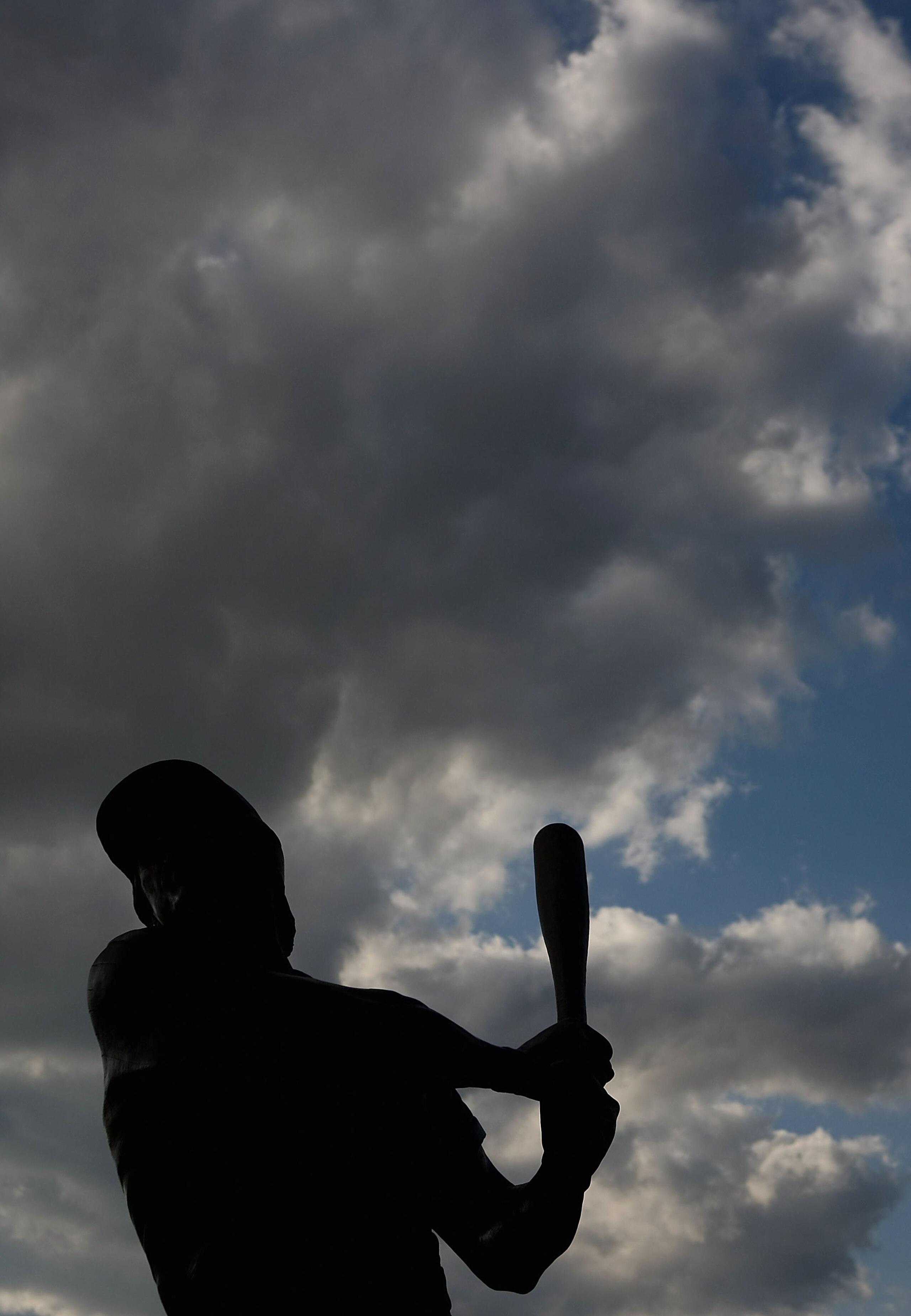 PHILADELPHIA - OCTOBER 02: A statue of Mike Schmidt is seen at the entrance to Citizens Bank Ballpark prior to Game 2 of the NLDS Playoffs between the Philadelphia Philles and the Milwaukee Brewers on October 2, 2008 in Philadelphia, Pennsylvania. (Phot PHILADELPHIA - OCTOBER 02: A statue of Mike Schmidt is seen at the entrance to Citizens Bank Ballpark prior to Game 2 of the NLDS Playoffs between the Philadelphia Philles and the Milwaukee Brewers on October 2, 2008 in Philadelphia, Pennsylvania. (Phot
