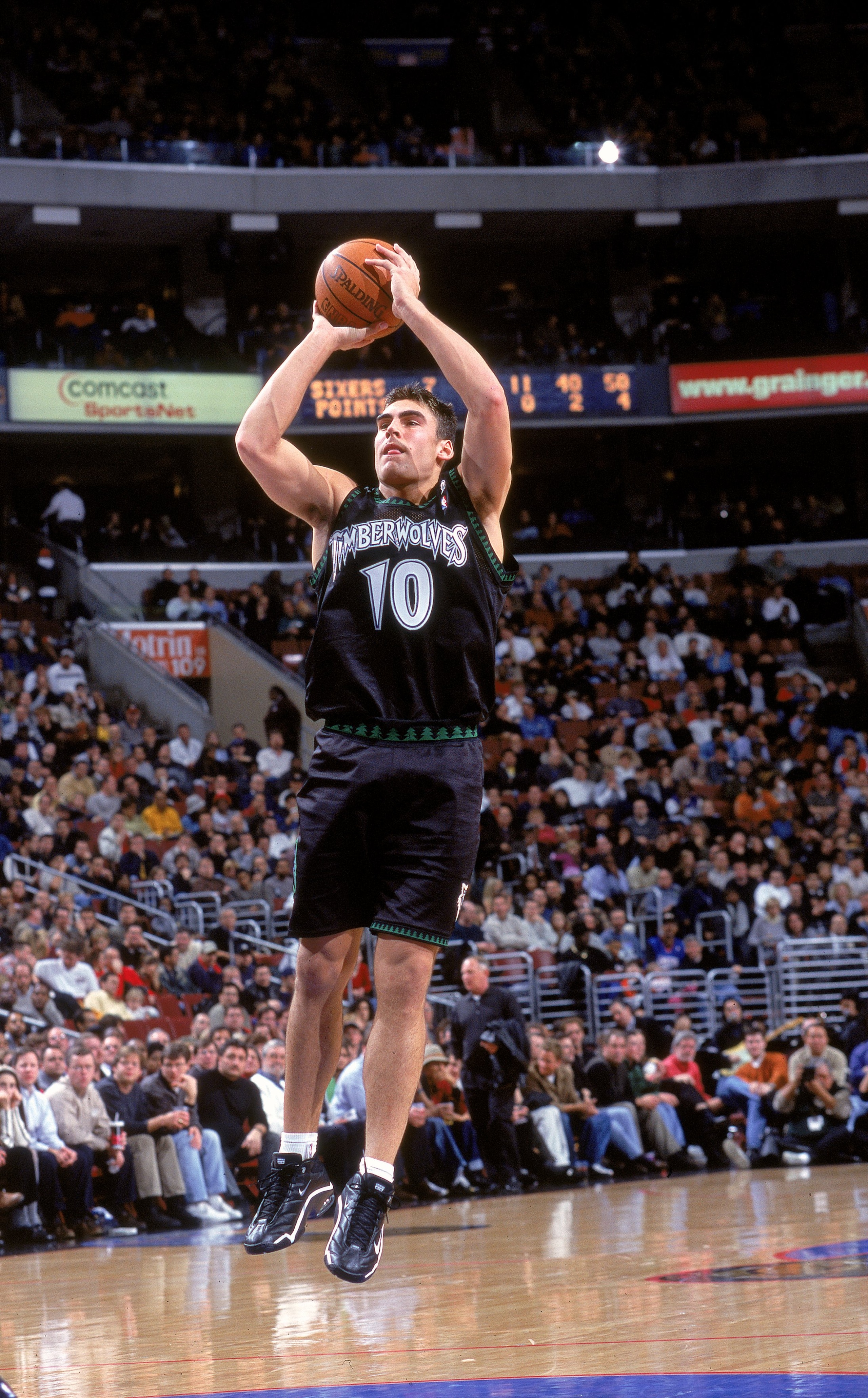 11 Dec 2000: Wally Szczerbiak #10 of the Minnesota Timberwolves takes a shot during the game against the Philadelphia 76ers at the First Union Center in Philadelphia, Pennsylvania. The Timberwolves defeated the 76ers 96-91. NOTE TO USER: It is expressly 11 Dec 2000: Wally Szczerbiak #10 of the Minnesota Timberwolves takes a shot during the game against the Philadelphia 76ers at the First Union Center in Philadelphia, Pennsylvania. The Timberwolves defeated the 76ers 96-91. NOTE TO USER: It is expressly