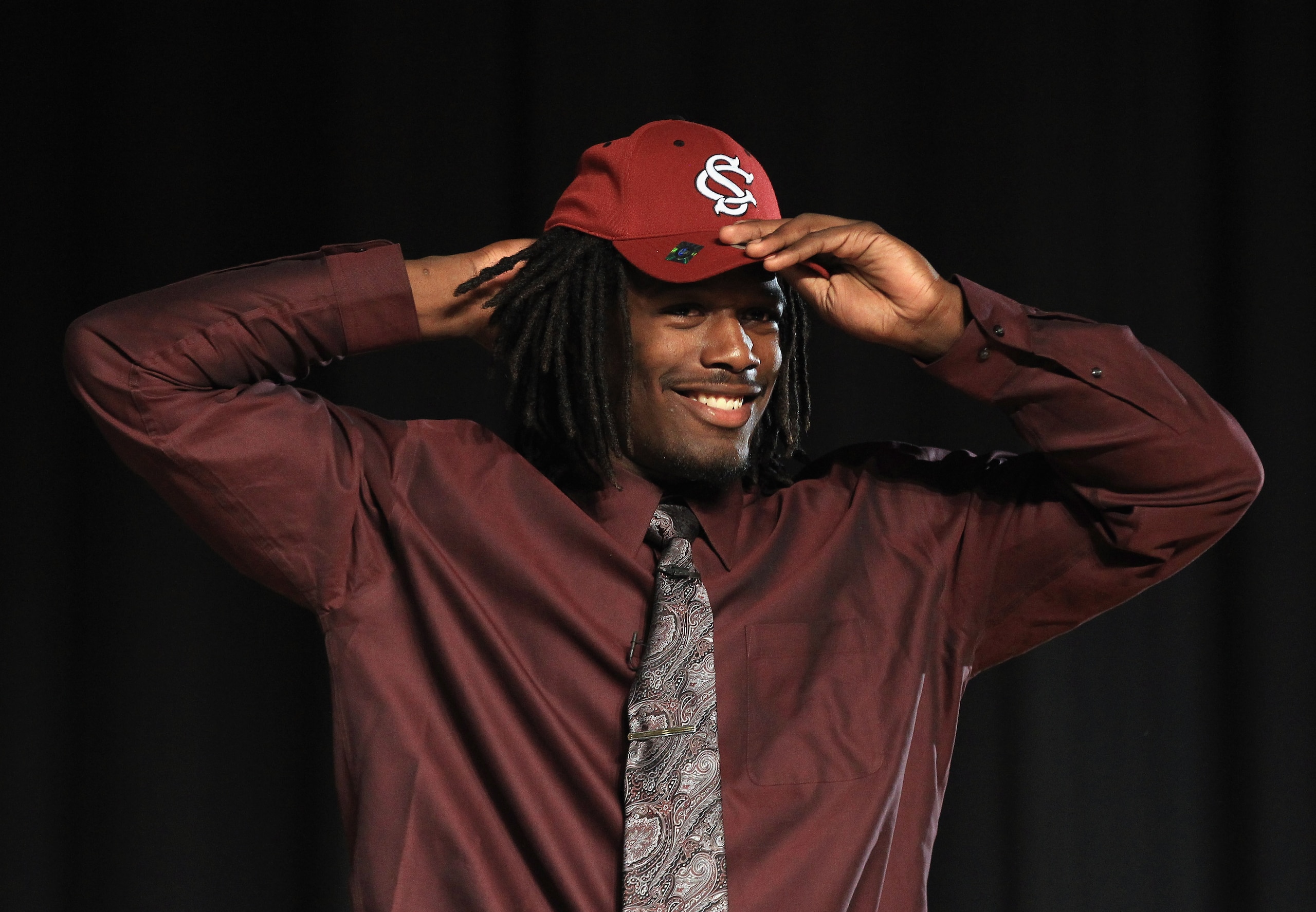 ROCK HILL, SC - FEBRUARY 14:  Jadeveon Clowney announces his college football commitment to the University of South Carolina Gamecocks during a press conference at South Pointe High School on February 14, 2011 in Rock Hill, South Carolina.  (Photo by Stre