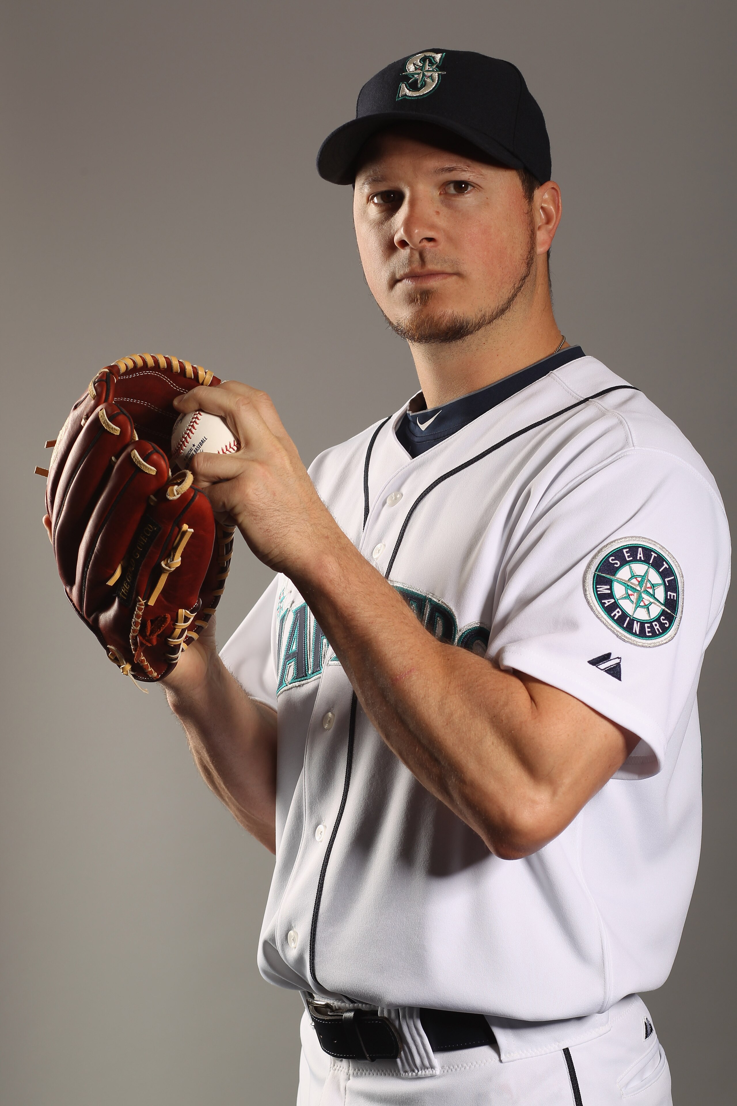 PEORIA, AZ - FEBRUARY 20: Erik Bedard #45 of the Seattle Mariners poses for a portrait at the Peoria Sports Complex on February 20, 2011 in Peoria, Arizona. (Photo by Ezra Shaw/Getty Images) PEORIA, AZ - FEBRUARY 20: Erik Bedard #45 of the Seattle Mariners poses for a portrait at the Peoria Sports Complex on February 20, 2011 in Peoria, Arizona. (Photo by Ezra Shaw/Getty Images)