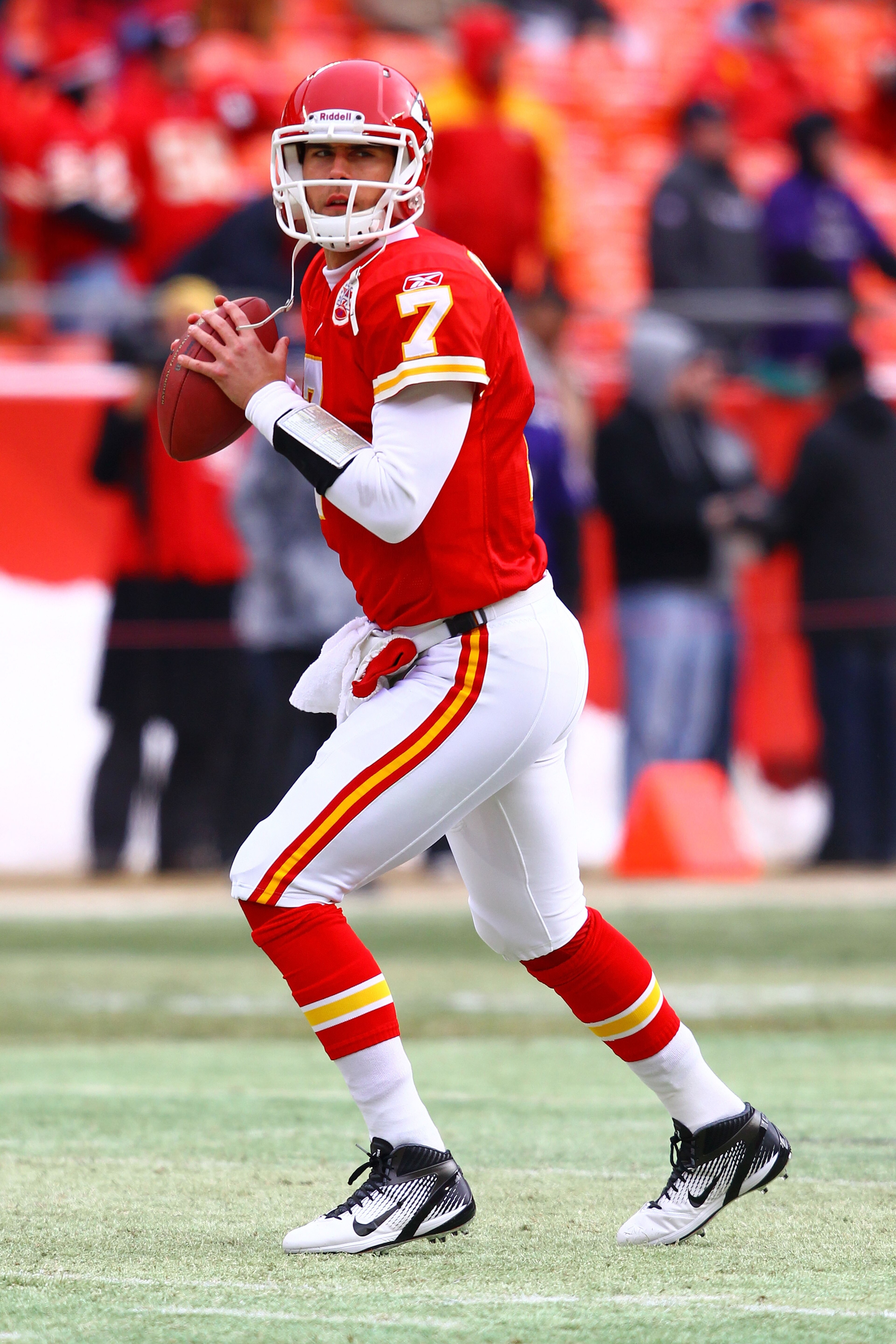 KANSAS CITY, MO - JANUARY 09: Quarterback Matt Cassel #7 of the Kansas City Chiefs warms up prior to playing the Baltimore Ravens in their 2011 AFC wild card playoff game at Arrowhead Stadium on January 9, 2011 in Kansas City, Missouri. (Photo by Dilip KANSAS CITY, MO - JANUARY 09: Quarterback Matt Cassel #7 of the Kansas City Chiefs warms up prior to playing the Baltimore Ravens in their 2011 AFC wild card playoff game at Arrowhead Stadium on January 9, 2011 in Kansas City, Missouri. (Photo by Dilip