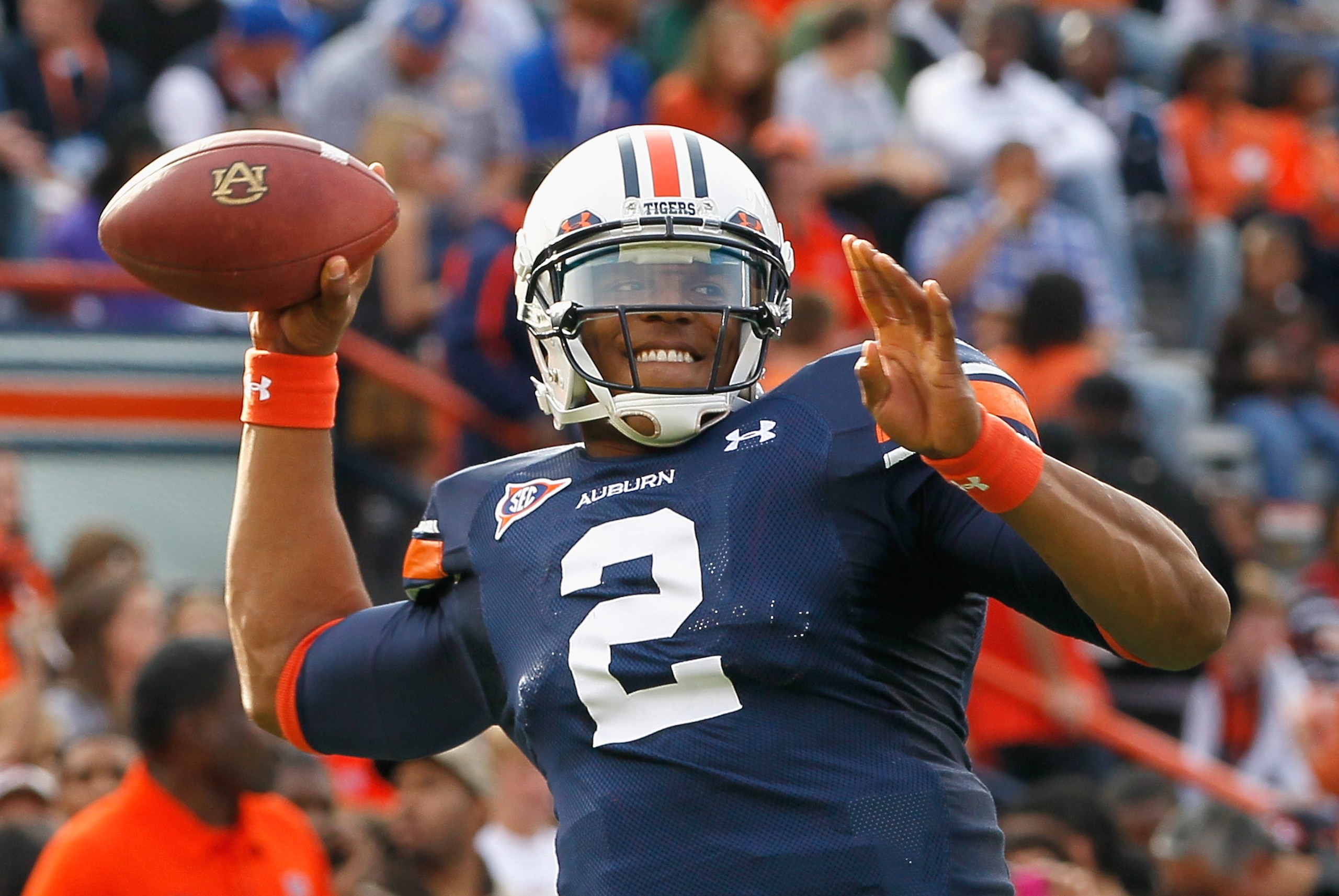 AUBURN, AL - NOVEMBER 13:  Quarterback Cameron Newton #2 of the Auburn Tigers warms up during pregame before facing the Georgia Bulldogs at Jordan-Hare Stadium on November 13, 2010 in Auburn, Alabama.  (Photo by Kevin C. Cox/Getty Images)