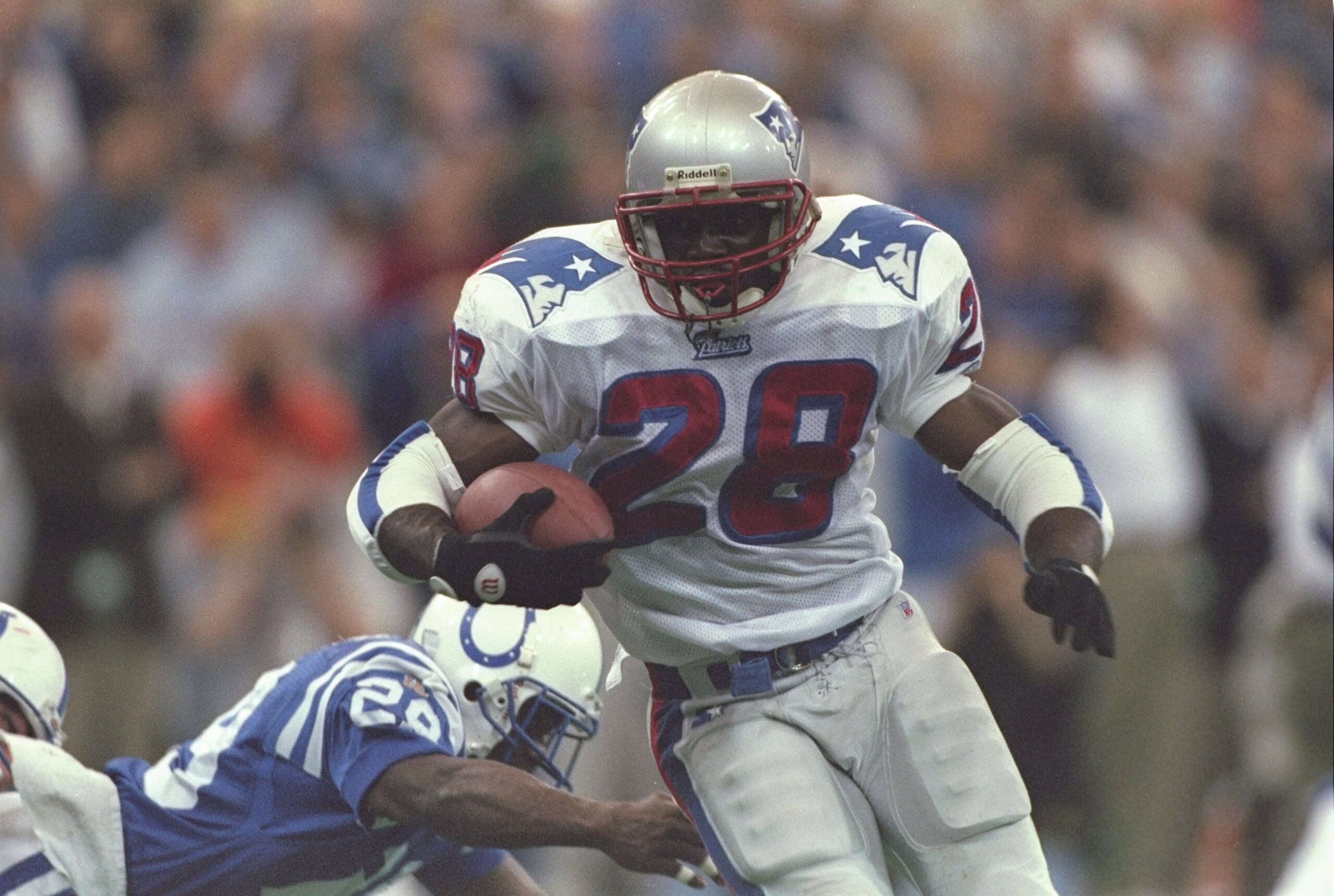 20 Sep 1996:  Running back Curtis Martin of the New England Patriots carries the football during the Patriots 27-9 win over the Indianapolis Colts at the RCA Dome in Indianapolis, Indiana. Mandatory Credit: Jamie Squire  /Allsport