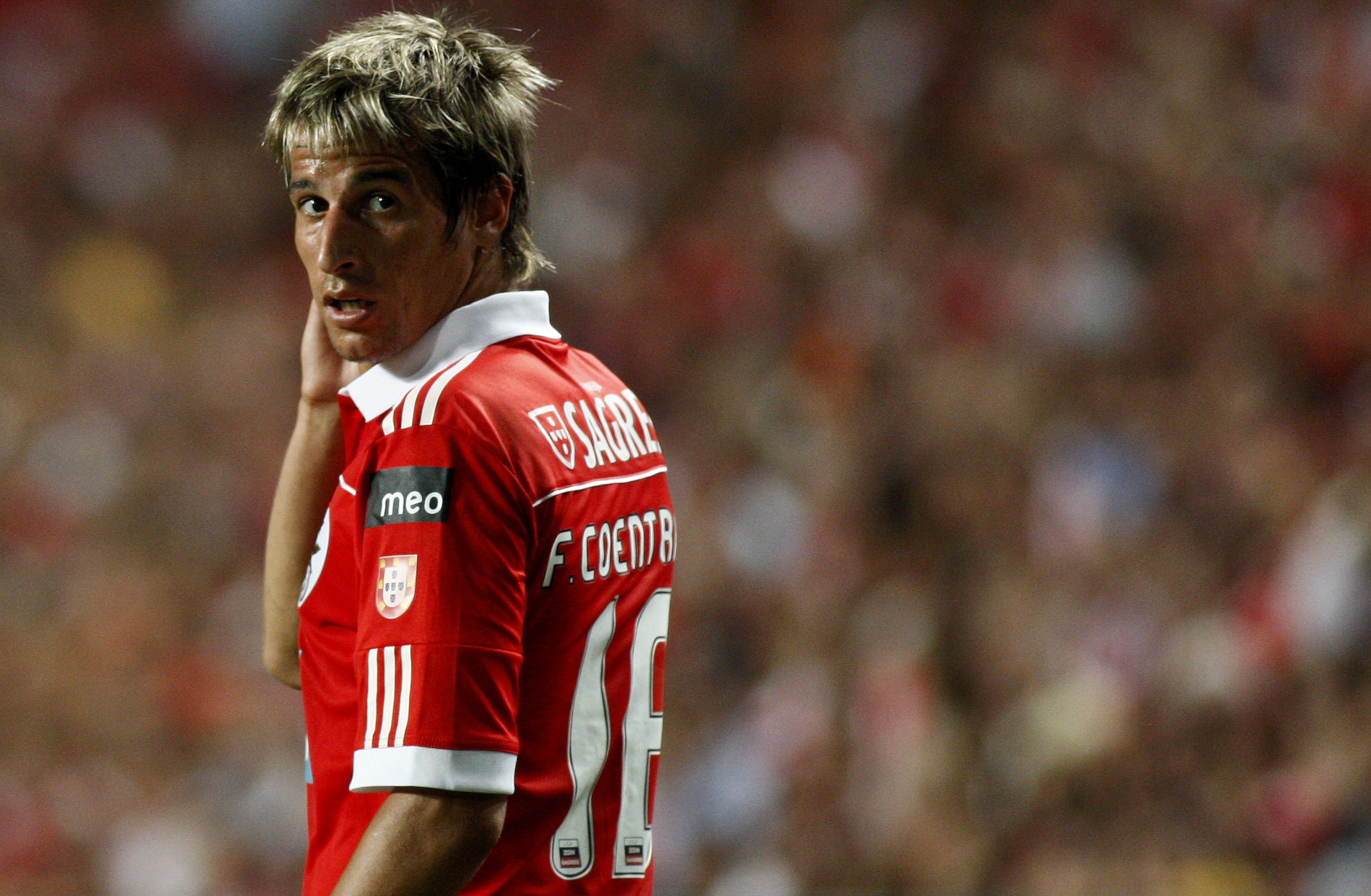 PORTUGAL - AUGUST 28: Fabio Coentrao of Benfica looks on during the Portuguese Liga match between Benfica and Vitoria Setubal at Luz Stadium on August 28, 2010 in Lisbon, Portugal. (Photo by Patricia de Melo/EuroFootball/Getty Images) PORTUGAL - AUGUST 28: Fabio Coentrao of Benfica looks on during the Portuguese Liga match between Benfica and Vitoria Setubal at Luz Stadium on August 28, 2010 in Lisbon, Portugal. (Photo by Patricia de Melo/EuroFootball/Getty Images)