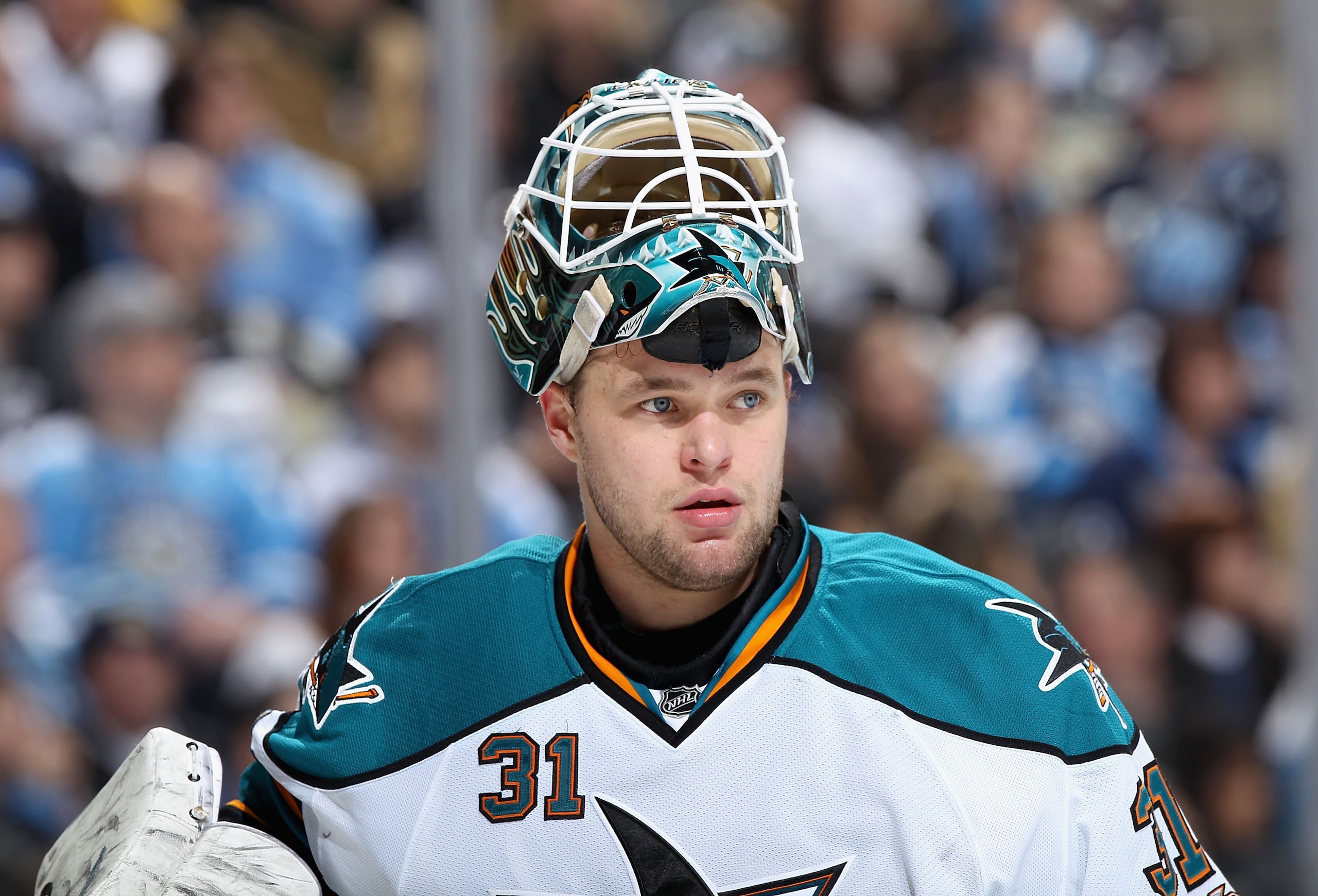 PITTSBURGH, PA - FEBRUARY 23:  Goaltender Antti Niemi #31 of the San Jose Sharks during the NHL game against the Pittsburgh Penguins at Consol Energy Center on February 23, 2011 in Pittsburgh, Pennsylvania. The Sharks defeated the Penguins 3-2 in overtime