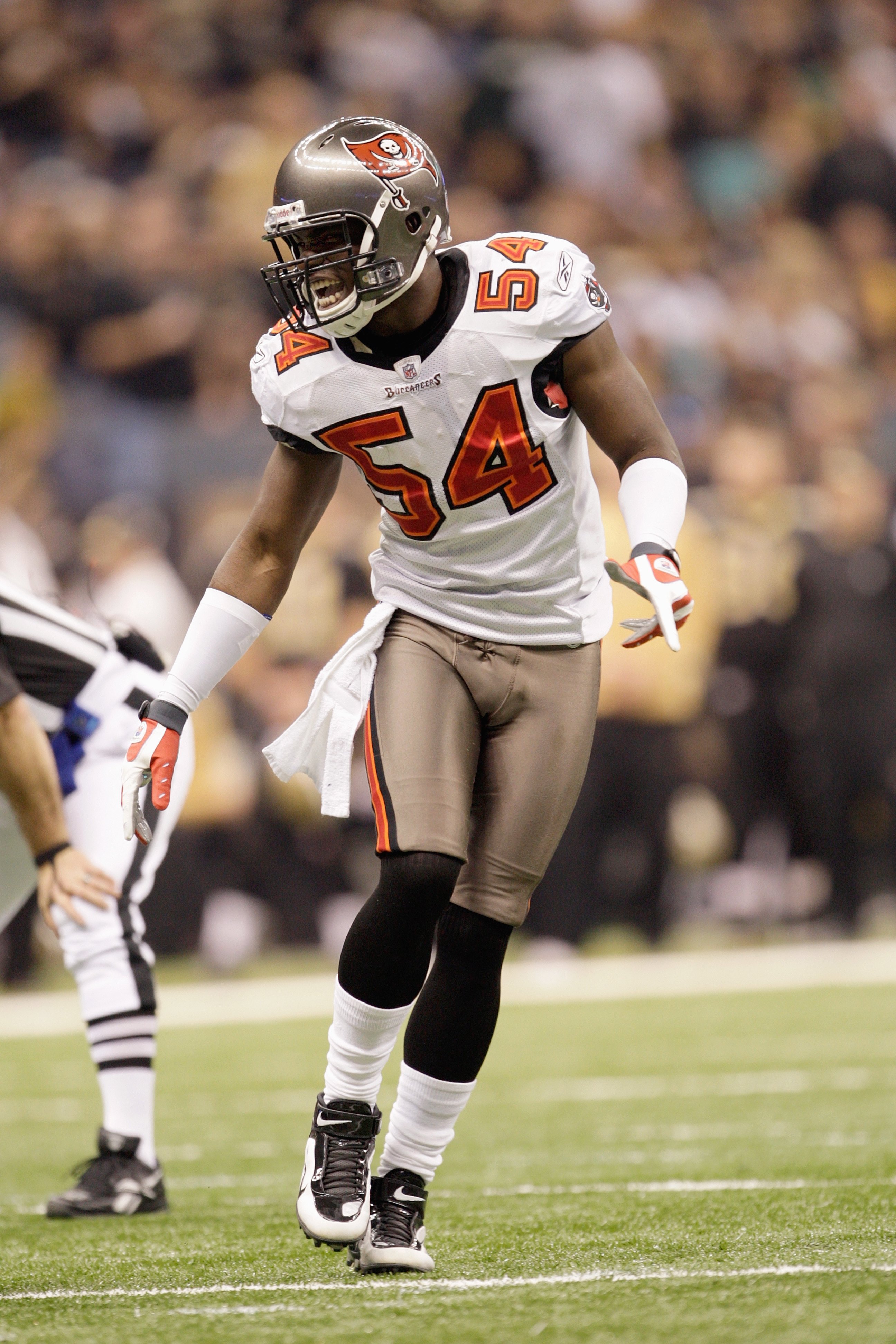 16 September 2012: Tampa Bay Buccaneers linebacker Dekoda Watson