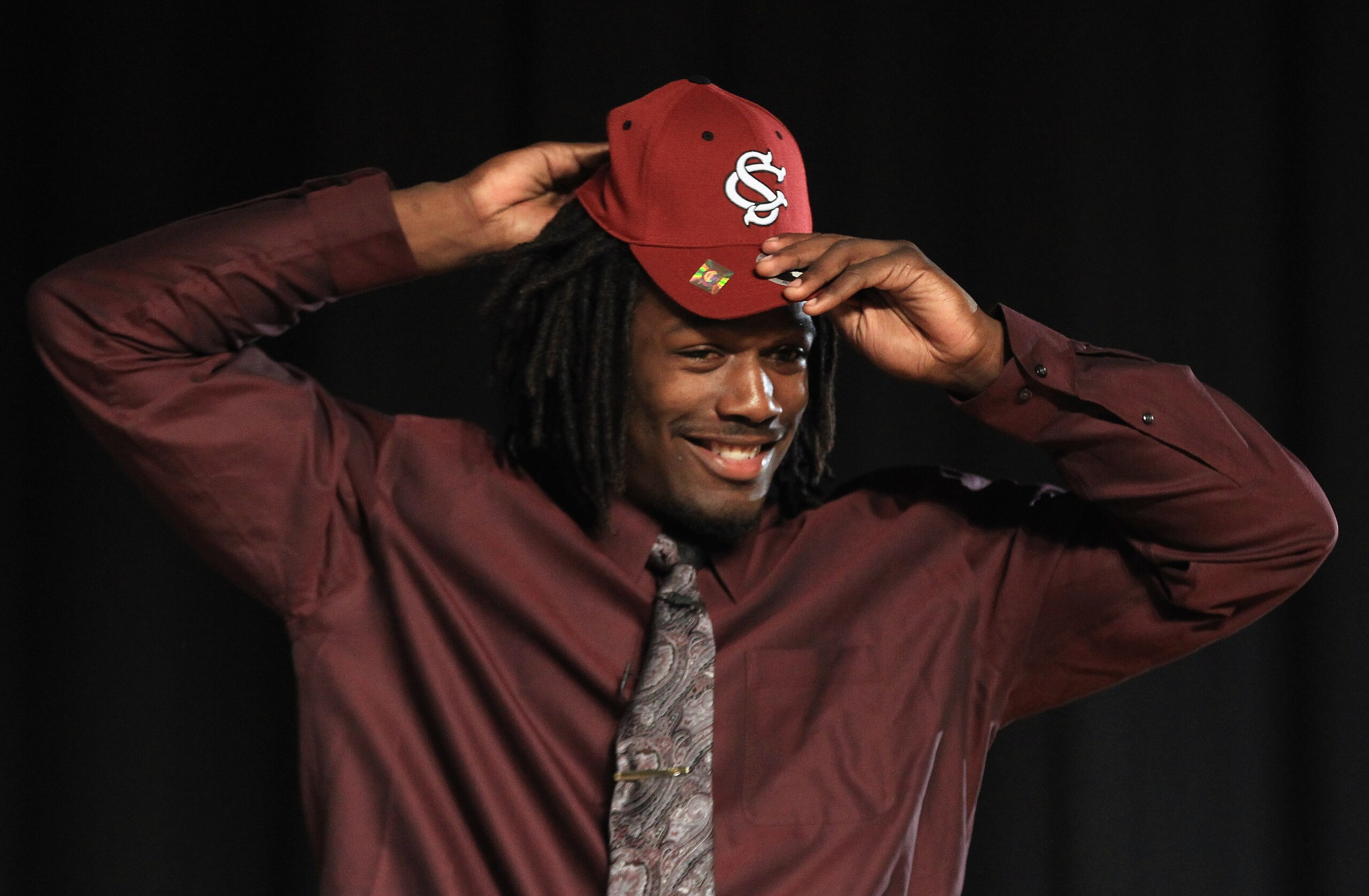 ROCK HILL, SC - FEBRUARY 14:  Jadeveon Clowney announces his college football commitment to the University of South Carolina Gamecocks during a press conference at South Pointe High School on February 14, 2011 in Rock Hill, South Carolina.  (Photo by Stre