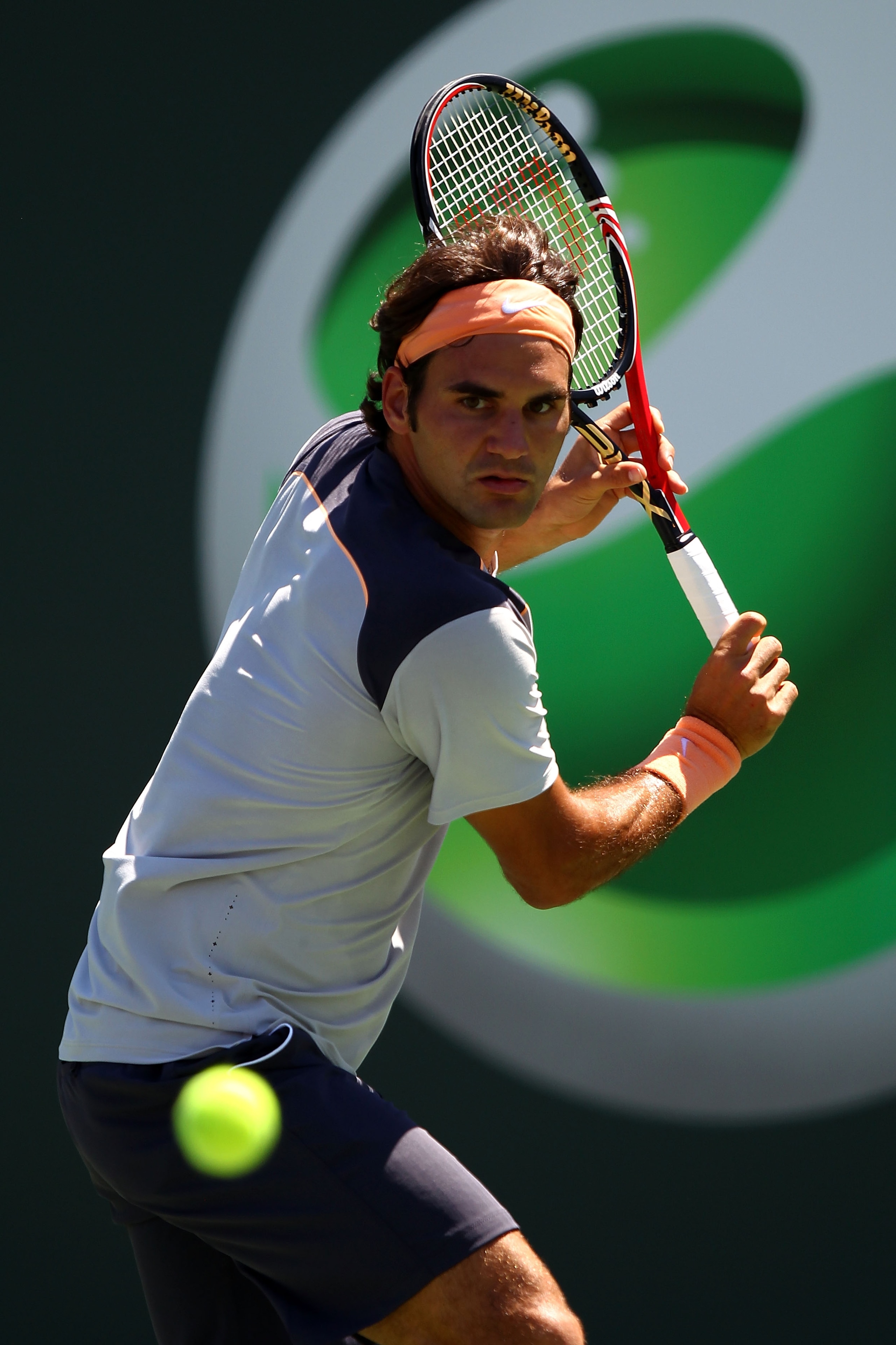 KEY BISCAYNE, FL - MARCH 26:  Roger Federer of Switzerland returns against Radek Stepanek of Czech Republic during the Sony Ericsson Open at Crandon Park Tennis Center on March 26, 2011 in Key Biscayne, Florida.  (Photo by Clive Brunskill/Getty Images)