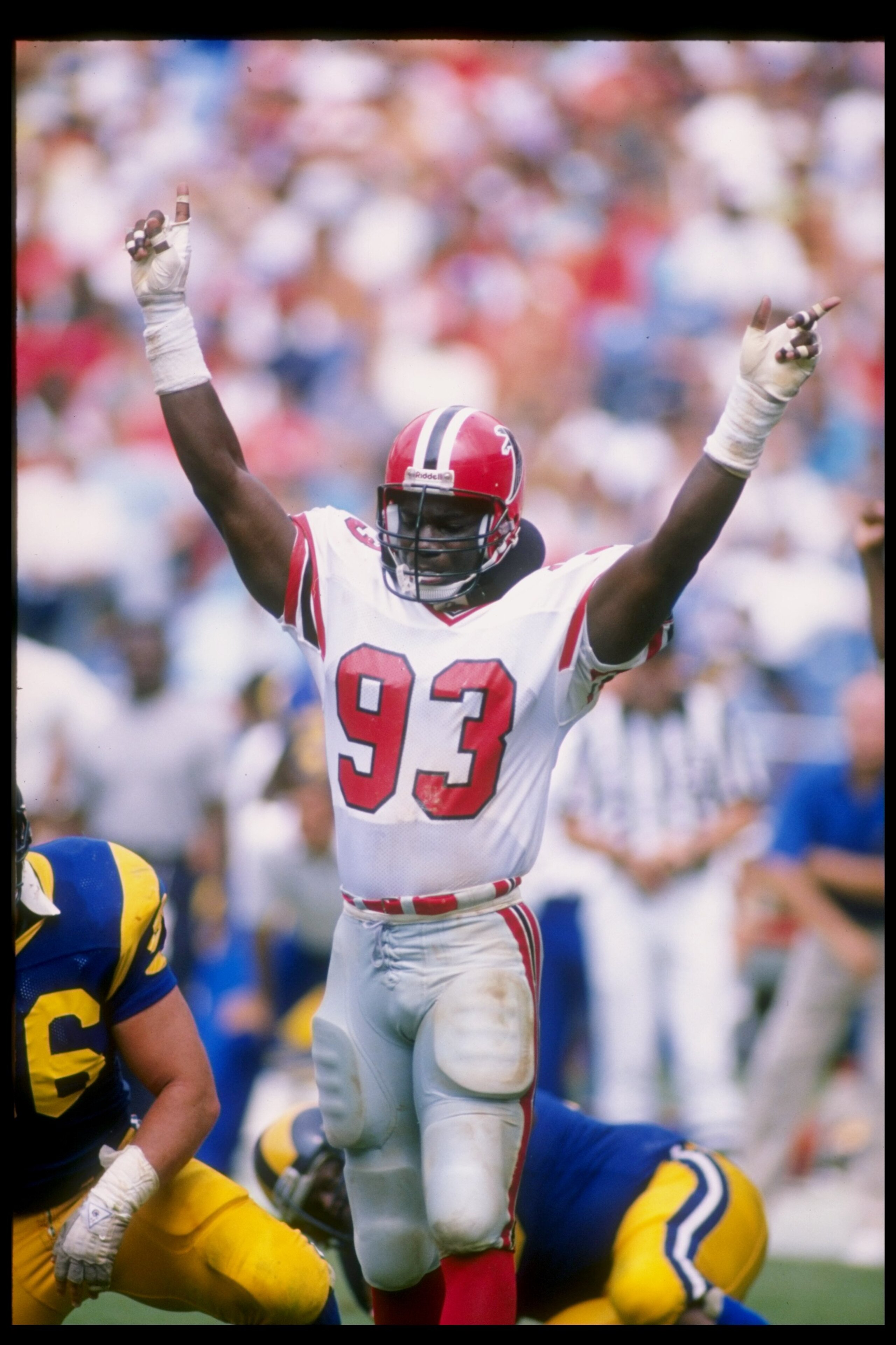 10 Sep 1989:  Linebacker Aundray Bruce of the Atlanta Falcons gestures during a game against the Los Angeles Rams at Fulton County Stadium in Atlanta, Georgia.  The Rams won the game 31-21. Mandatory Credit: Allen Steele  /Allsport