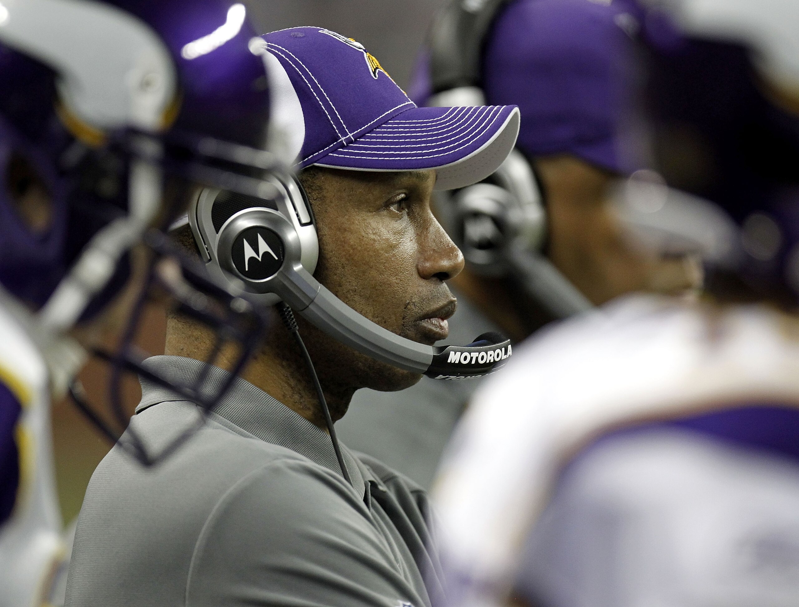 DETROIT, MI - JANUARY 02: Interim head coach Leslie Frazier of the Minnesota Vikings looks on from the bench while playing the Detroit Lions at Ford Field on January 2, 2011 in Detroit, Michigan. Detroit won the game 20-13. (Photo by Gregory Shamus/Gett DETROIT, MI - JANUARY 02: Interim head coach Leslie Frazier of the Minnesota Vikings looks on from the bench while playing the Detroit Lions at Ford Field on January 2, 2011 in Detroit, Michigan. Detroit won the game 20-13. (Photo by Gregory Shamus/Gett