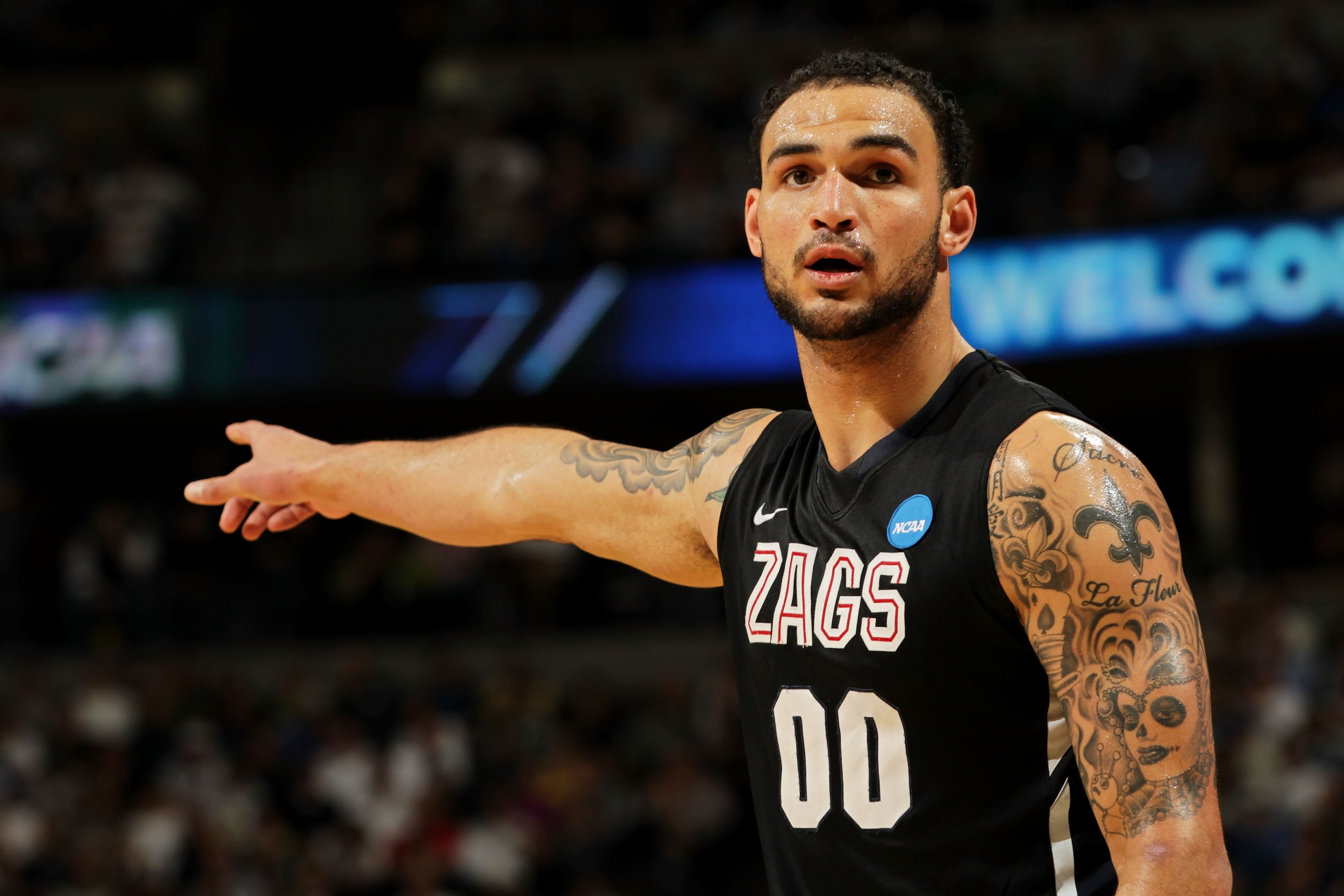 DENVER, CO - MARCH 19:  Robert Sacre #00 of the Gonzaga Bulldogs gestures against the Brigham Young Cougars during the third round of the 2011 NCAA men's basketball tournament at Pepsi Center on March 19, 2011 in Denver, Colorado.  (Photo by Doug Pensinge