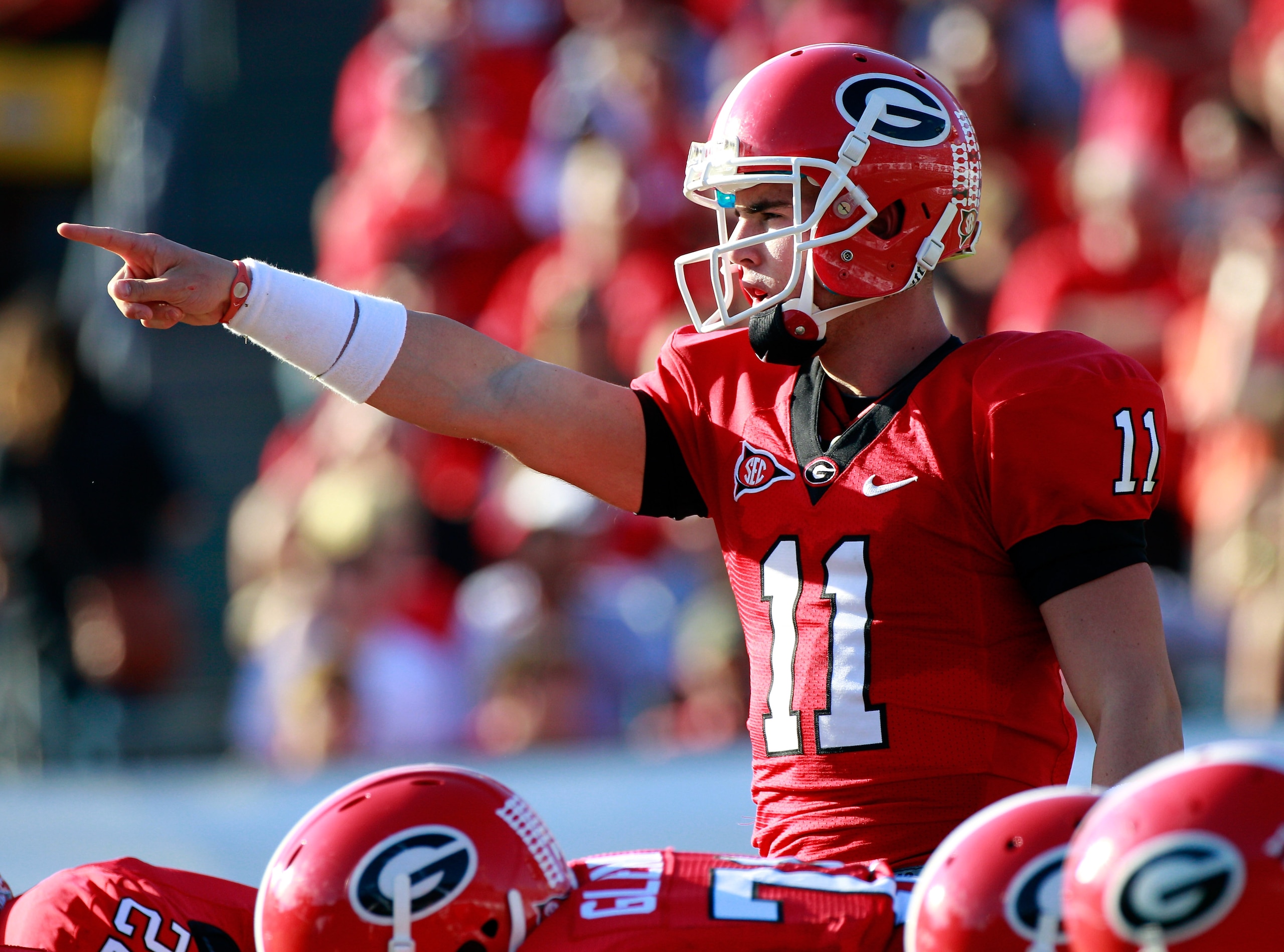 JACKSONVILLE, FL - OCTOBER 30:  Quarterback Aaron Murray #11 of the Georgia Bulldogs points during the game against the Florida Gators at EverBank Field on October 30, 2010 in Jacksonville, Florida.  (Photo by Sam Greenwood/Getty Images)