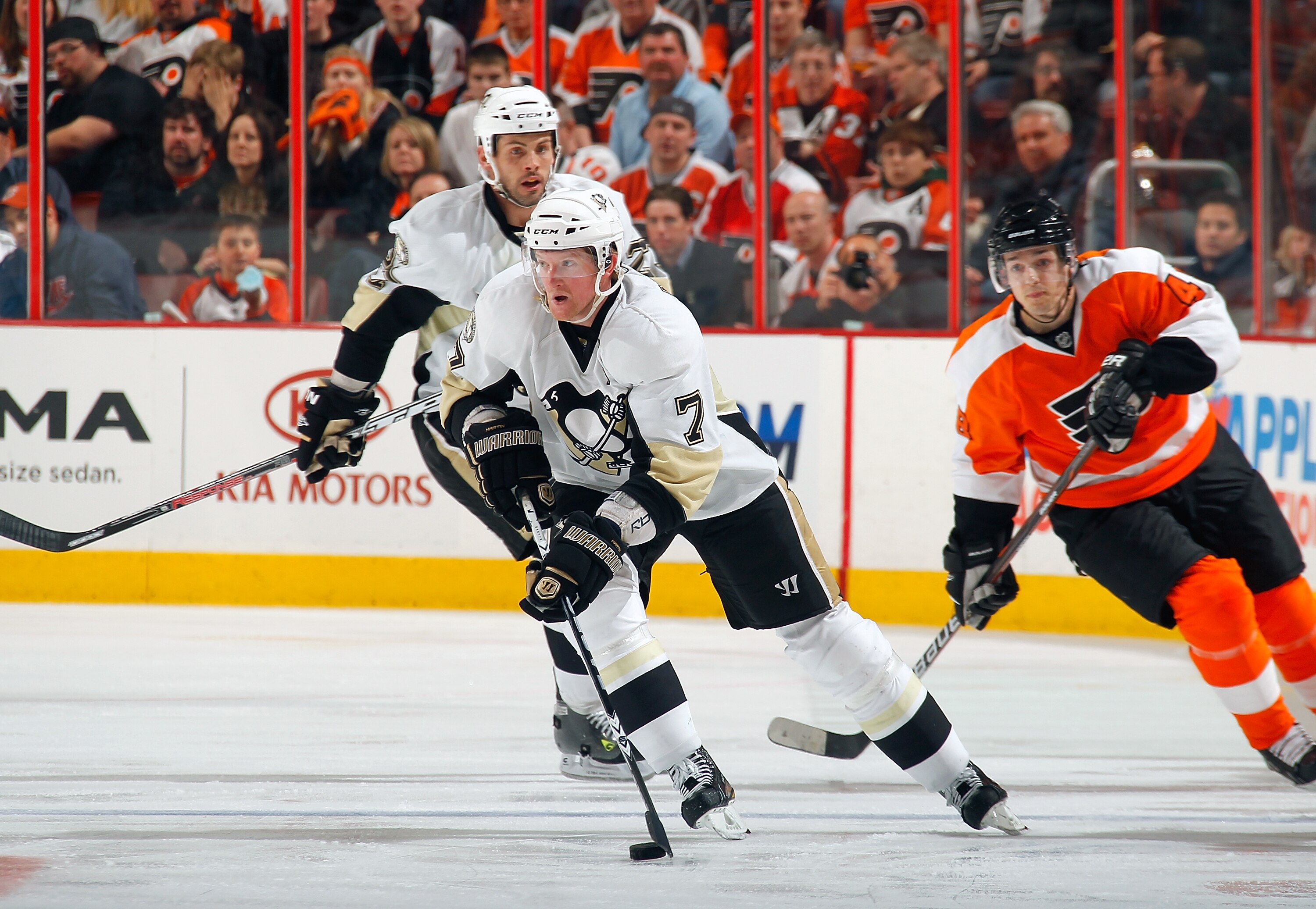 PHILADELPHIA - MARCH 24: Paul Martin#7 of the Pittsburgh Penguins in action against the Philadelphia Flyers on March 24, 2011 at the Wells Fargo Center in Philadelphia, Pennsylvania.  (Photo by Lou Capozzola/Getty Images)