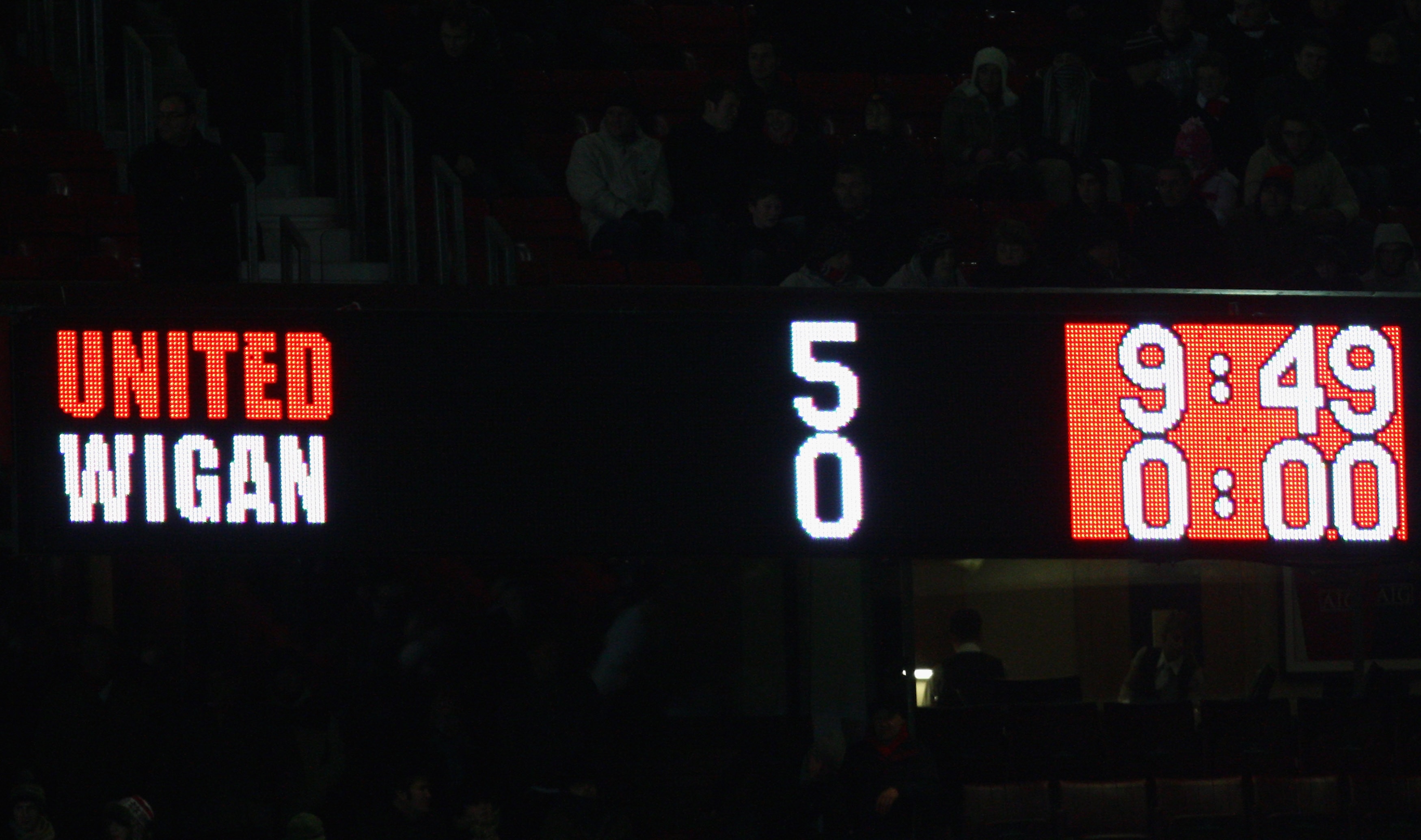MANCHESTER, ENGLAND - DECEMBER 30: General View showing the final score at the end of the Barclays Premier League match between Manchester United and Wigan Athletic at Old Trafford on December 30, 2009 in Manchester, England. (Photo by Alex Livesey/Getty MANCHESTER, ENGLAND - DECEMBER 30: General View showing the final score at the end of the Barclays Premier League match between Manchester United and Wigan Athletic at Old Trafford on December 30, 2009 in Manchester, England. (Photo by Alex Livesey/Getty