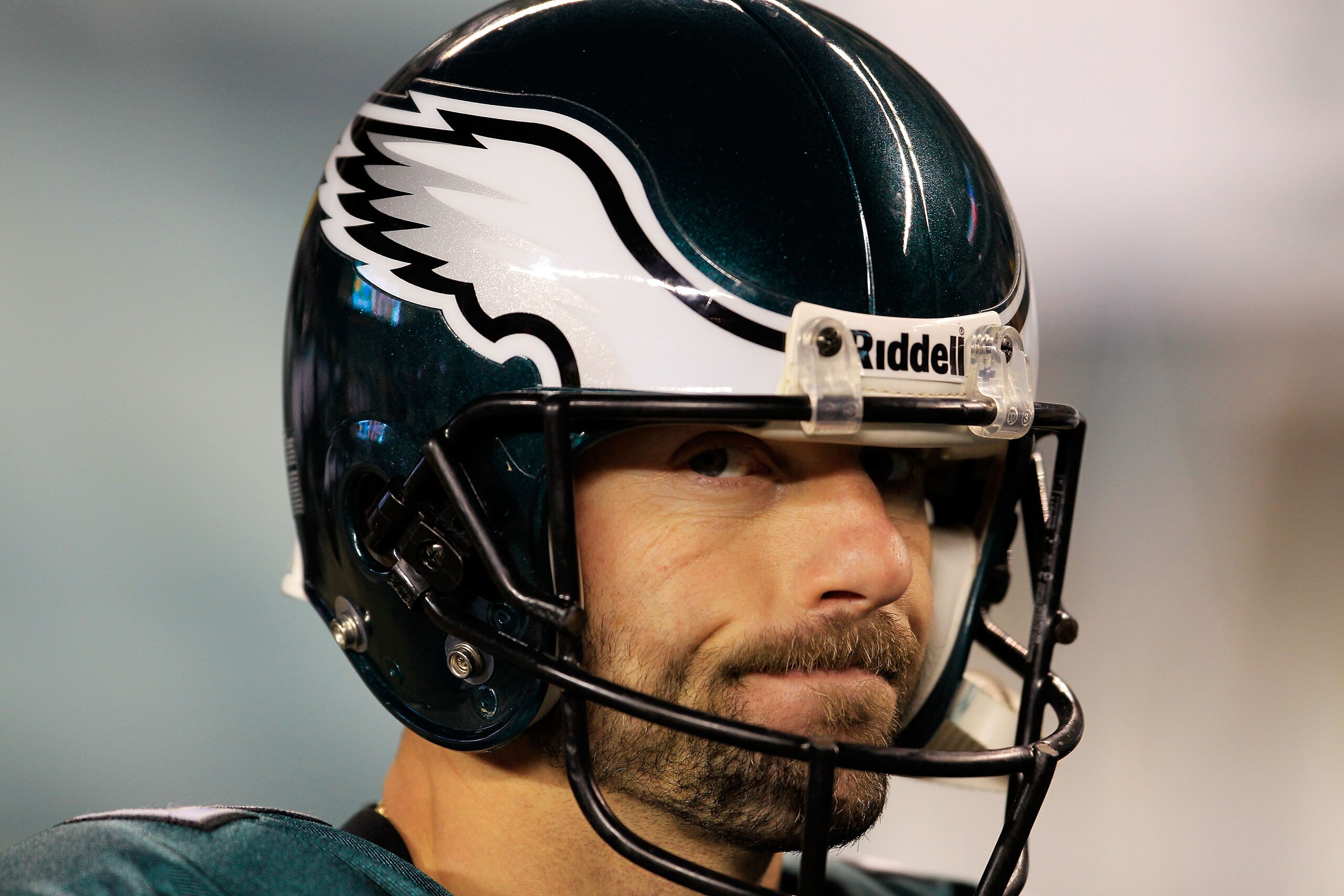 PHILADELPHIA, PA - JANUARY 09:  David Akers #2 of the Philadelphia Eagles reacts during the fourth quarter against the Green Bay Packers during the 2011 NFC wild card playoff game at Lincoln Financial Field on January 9, 2011 in Philadelphia, Pennsylvania