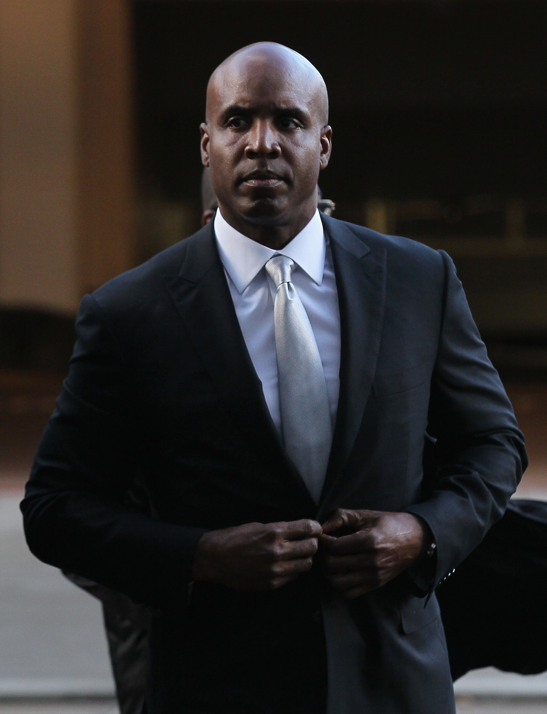 SAN FRANCISCO, CA - MARCH 21:  Former Major League Baseball player Barry Bonds arrives for the first day of his perjury trial on March 21, 2011 in San Francisco, California. Barry Bonds' perjury trial begins today accusing him of lying to a grand jury abo
