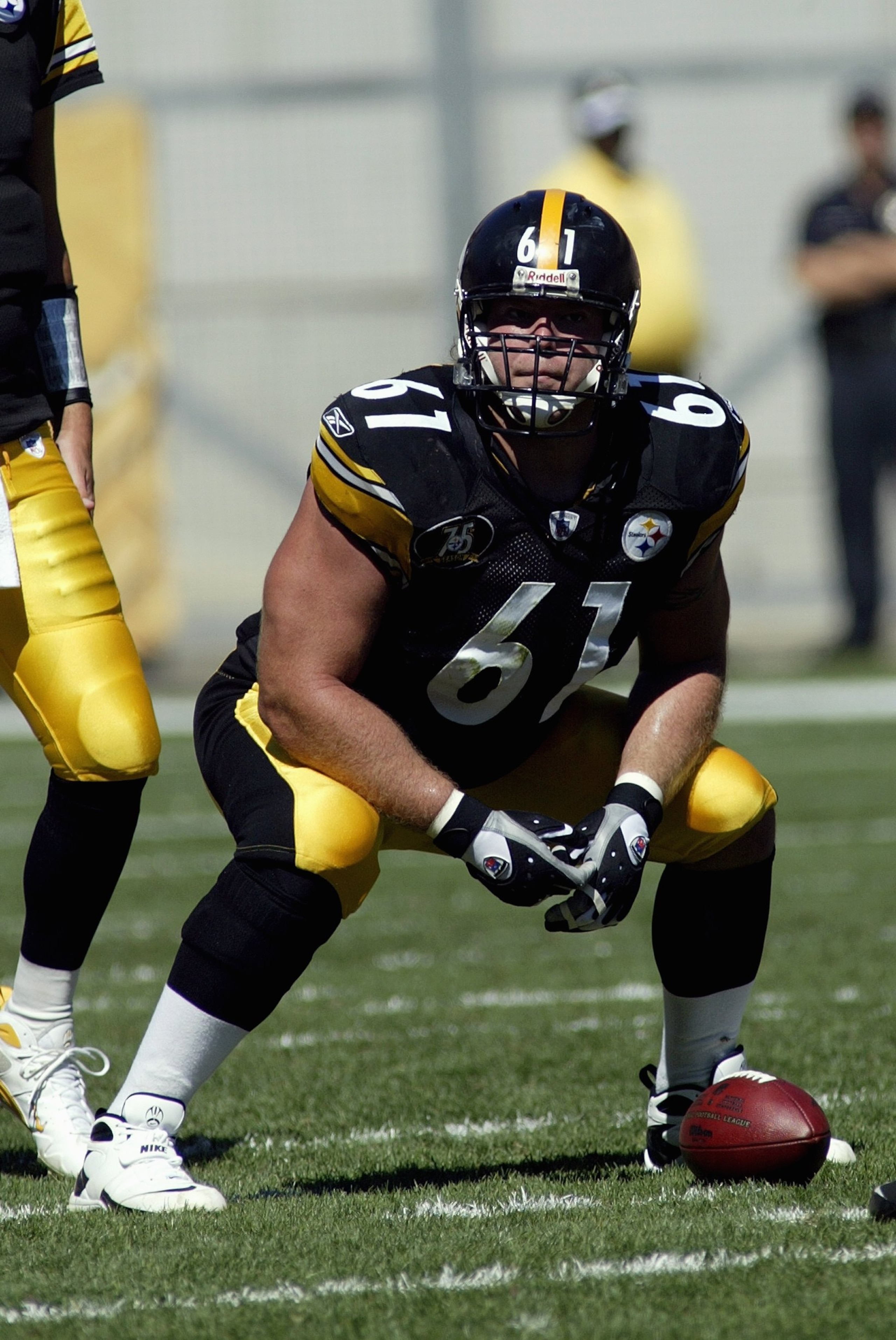 PITTSBURGH - SEPTEMBER 23: Sean Mahan #61 of the Pittsburgh Steelers lines up at center against the San Francisco 49ers on September 23, 2007 at Heinz Field in Pittsburgh, Pennsylvania. The Steelers won 36-17. (Photo by Rick Stewart/Getty Images) PITTSBURGH - SEPTEMBER 23: Sean Mahan #61 of the Pittsburgh Steelers lines up at center against the San Francisco 49ers on September 23, 2007 at Heinz Field in Pittsburgh, Pennsylvania. The Steelers won 36-17. (Photo by Rick Stewart/Getty Images)