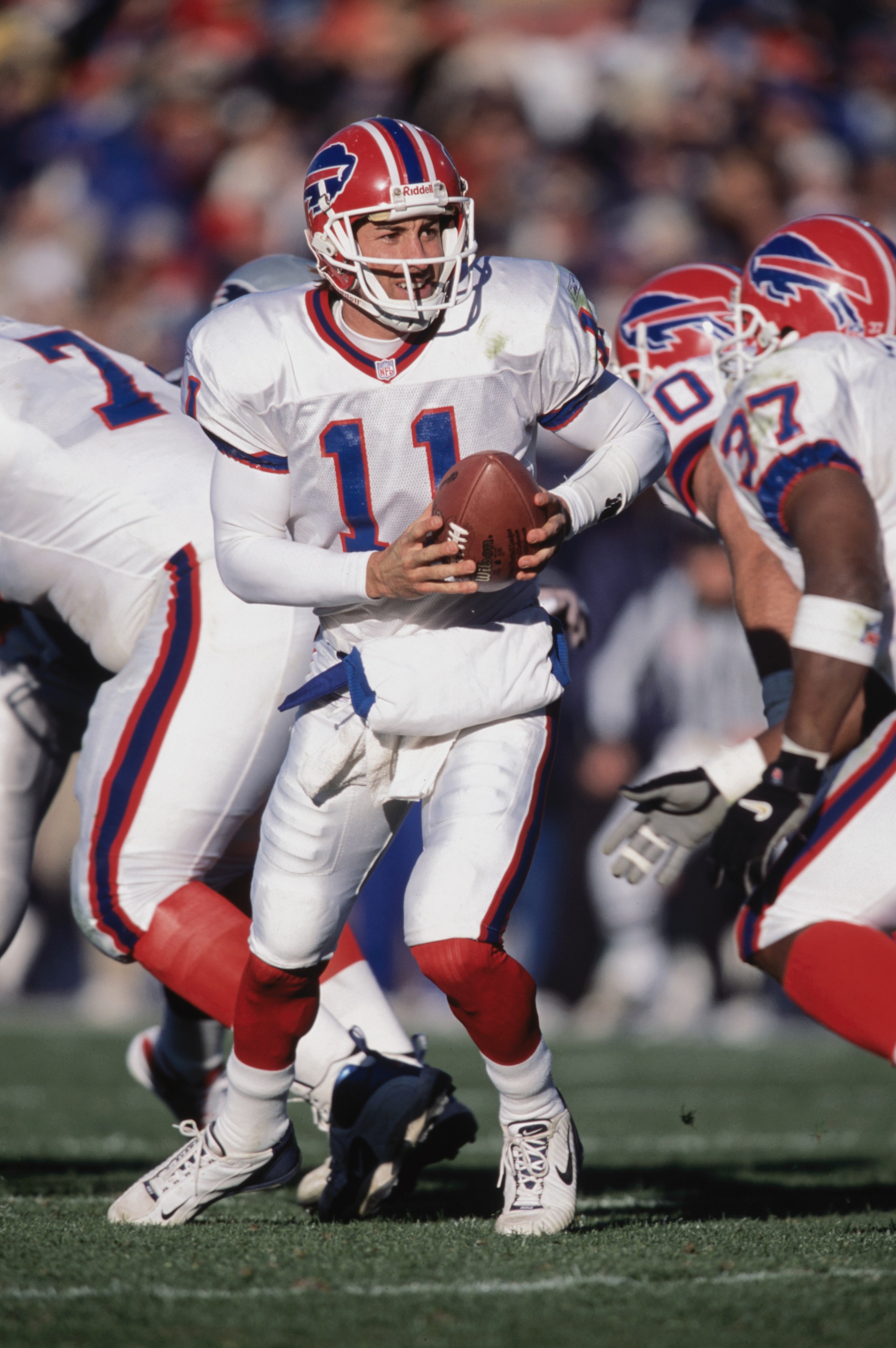 11 Nov 2001:  Quarterback Rob Johnson #11 of the Buffalo Bills handing the ball off during the game against the New England Patriots at the Foxboro Stadium in Foxboro, Massachusetts. The Patriots defeated the Bills 21-11.Mandatory Credit: Jamie Squire /Al