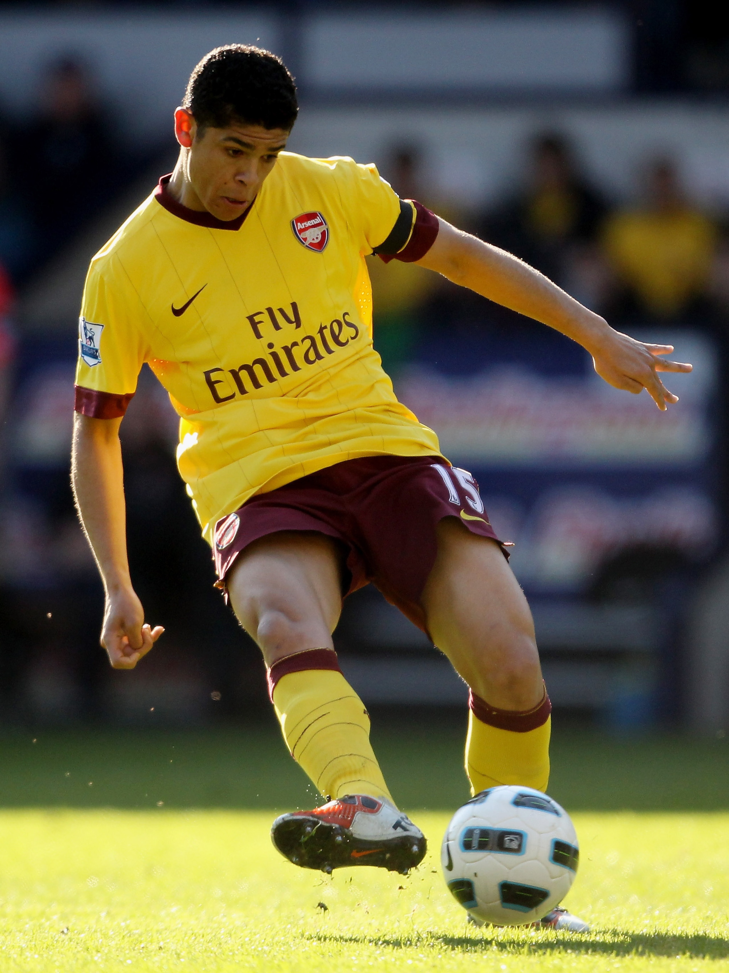 WEST BROMWICH, ENGLAND - MARCH 19:  Denilson of Arsenal prior to the Barclays Premier League match between West Bromwich Albion and Arsenal at The Hawthorns on March 19, 2011 in West Bromwich, England.  (Photo by Scott Heavey/Getty Images)