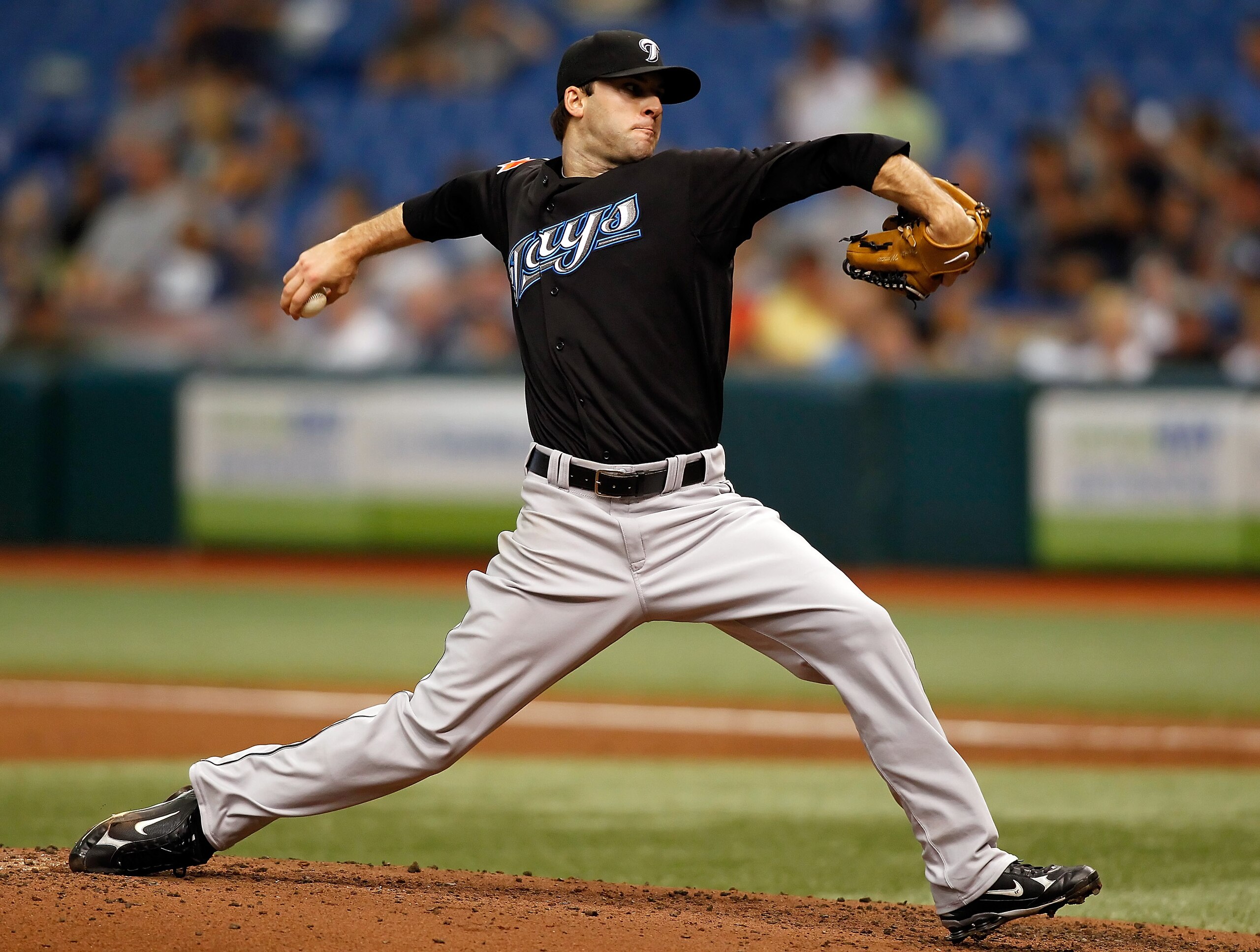ST PETERSBURG, FL - APRIL 25:  Pitcher Brandon Morrow #23 of the Toronto Blue Jays pitches against the Tampa Bay Rays during the game at Tropicana Field on April 25, 2010 in St. Petersburg, Florida.  (Photo by J. Meric/Getty Images)