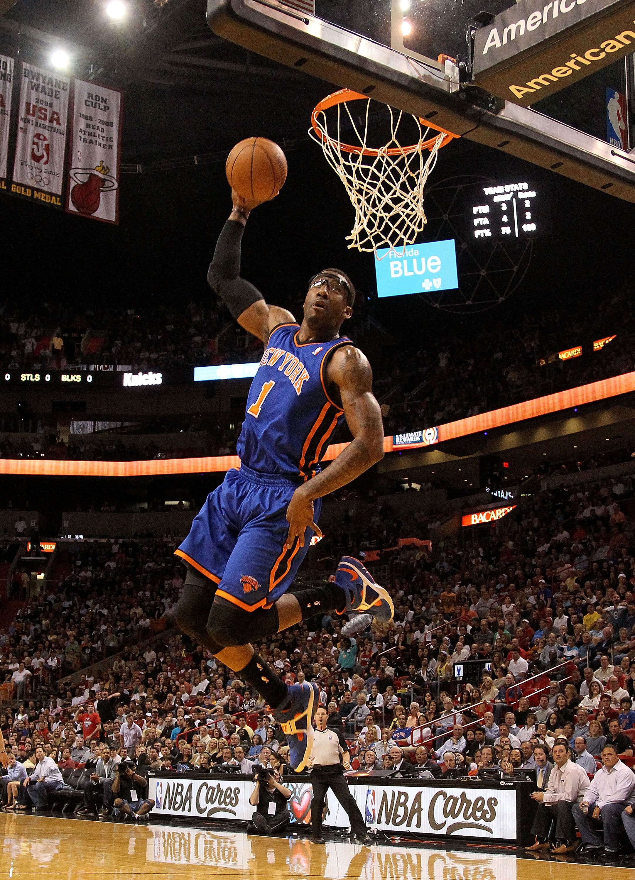 MIAMI, FL - FEBRUARY 27:  Amar'e Stoudemire #1 of the New York Knicks dunks during a game against the the Miami Heat at American Airlines Arena on February 27, 2011 in Miami, Florida. NOTE TO USER: User expressly acknowledges and agrees that, by downloadi