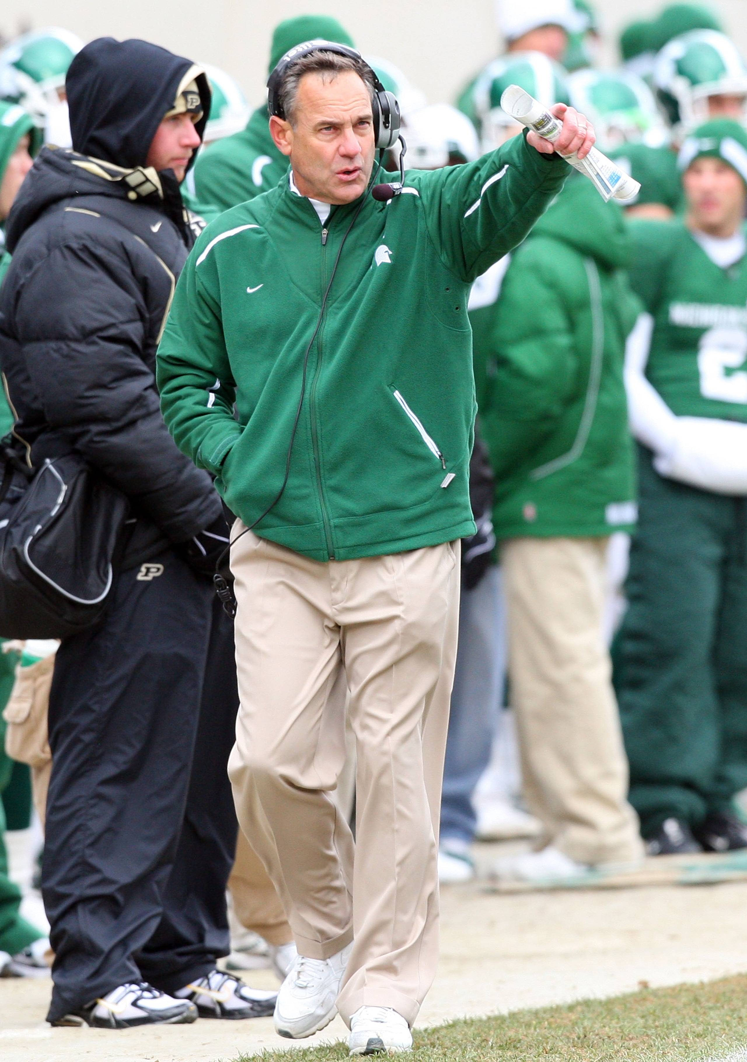 EAST LANSING, MI - NOVEMBER 08:  Head coach Mark Dantonio of the Michigan State Spartans looks on as his team plays the Purdue Boilermakers at Spartan Stadium on November 8, 2008 in East Lansing, Michigan.  (Photo by Jim McIsaac/Getty Images)