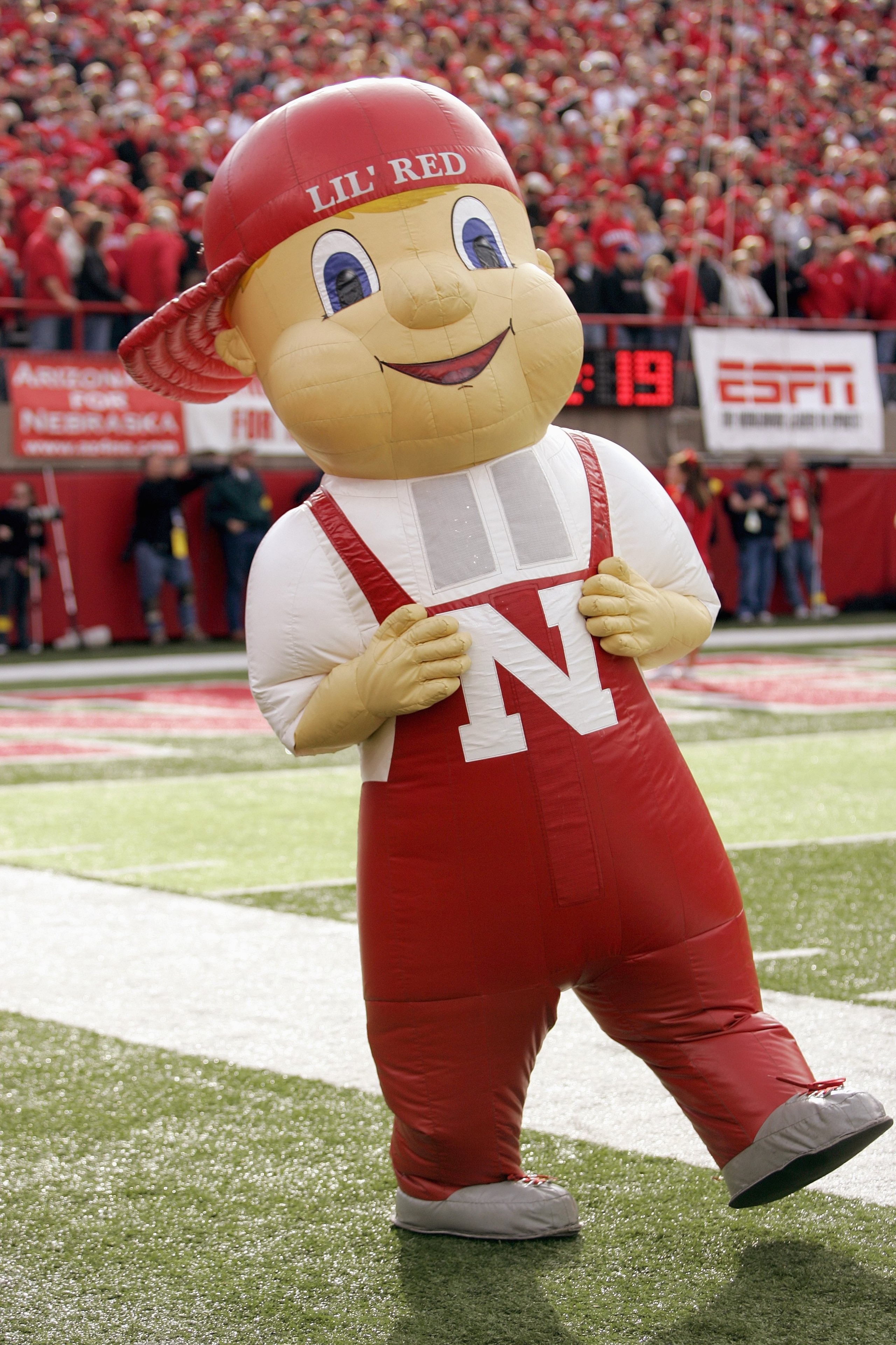 LINCOLN, NE - NOVEMBER 24:  Mascot Lil Red of the Nebraska Cornhuskers walks on the sidelines during the game against the Colorado Buffaloes on November 24, 2006 at Memorial Stadium in Lincoln, Nebraska. Nebraska won 37-14. (Photo by Brian Bahr/Getty Imag