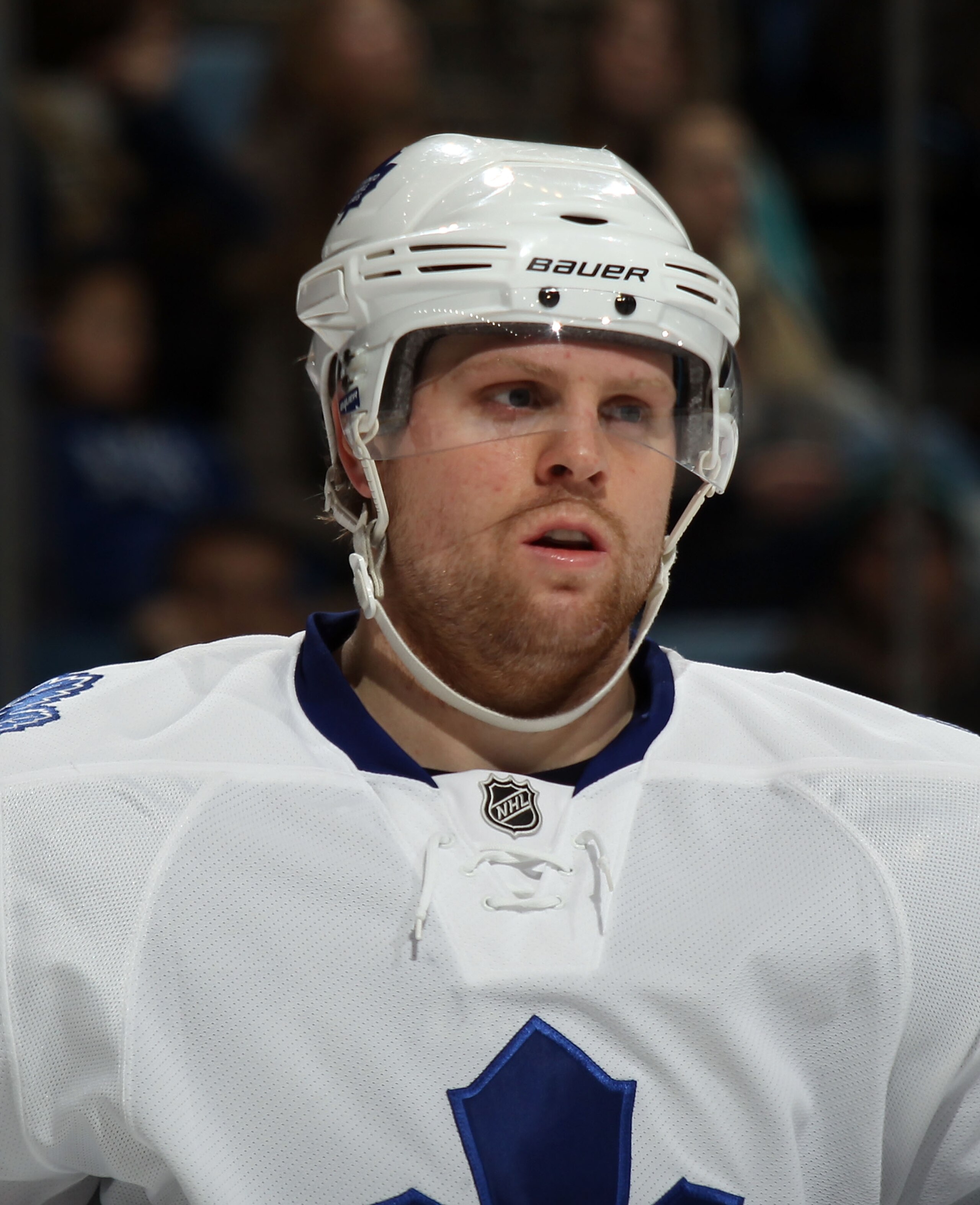 UNIONDALE, NY - MARCH 08:  Phil Kessel #81 of the Toronto Maple Leafs skates against the New York Islanders at the Nassau Coliseum on March 8, 2011 in Uniondale, New York. The Islanders defeated the Leafs 4-3 in overtime.  (Photo by Bruce Bennett/Getty Im